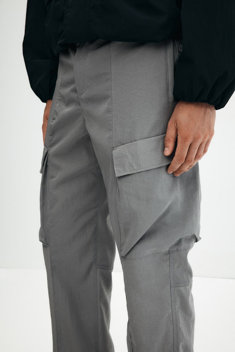 Men's Baggy Cargo Trousers| Relaxed, Zip-Off More H&M GB - Main Image