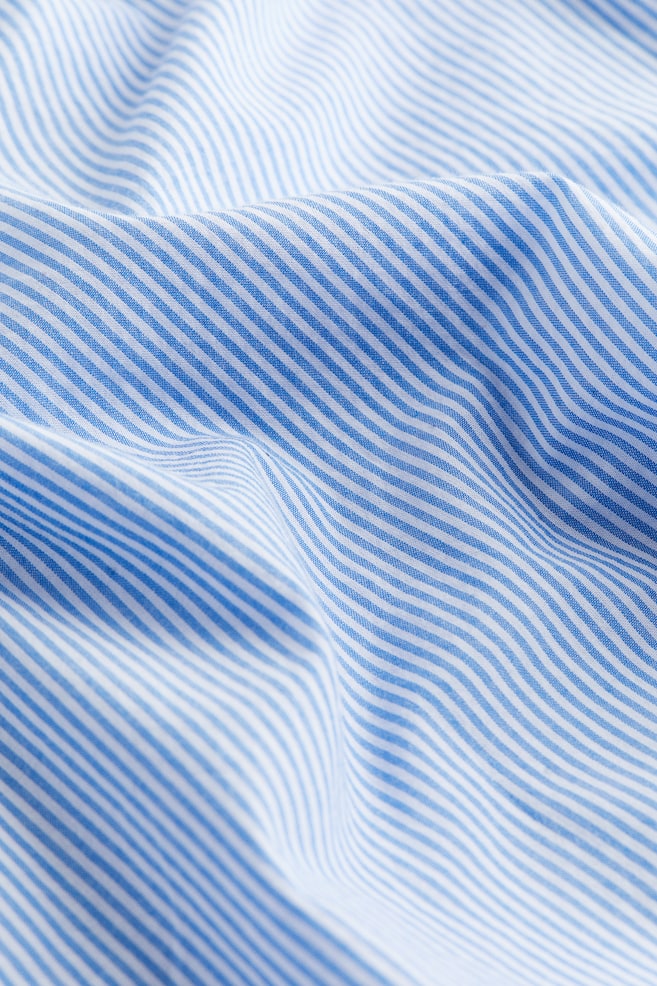 Volangkantet bluse i bomull - Blå/Stripet/Cream/Sort - 4