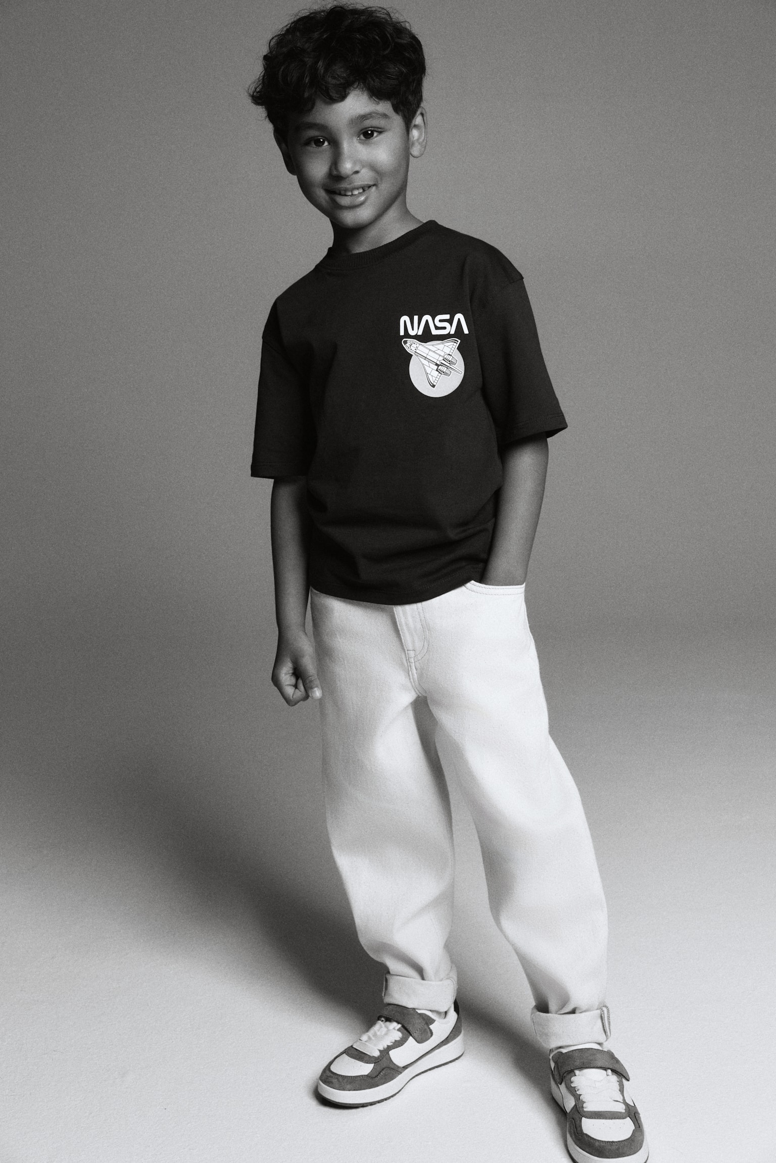 Printed T-shirt - Black/NASA/Orange/Dinosaur/White/Chasin' Waves/White/Boston Garage Club/Dusty yellow/Lion/Red/Joyful Ride - 5