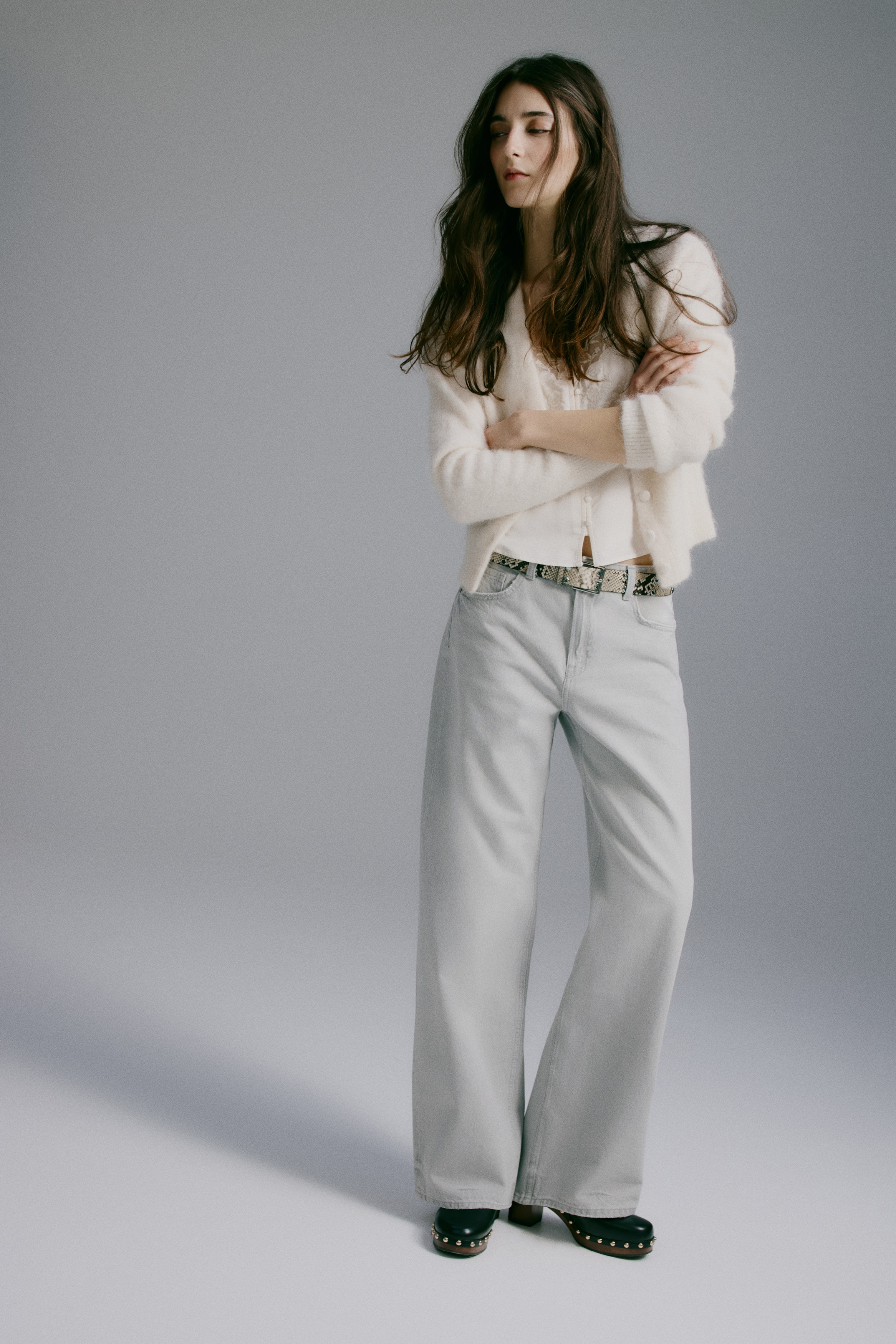 Wide High Jeans - Màu xám nhạt/Màu xanh denim đậm/Màu be nhạt/Màu xanh denim đậm/Màu xanh denim/Màu xanh denim/Màu xanh denim đậm