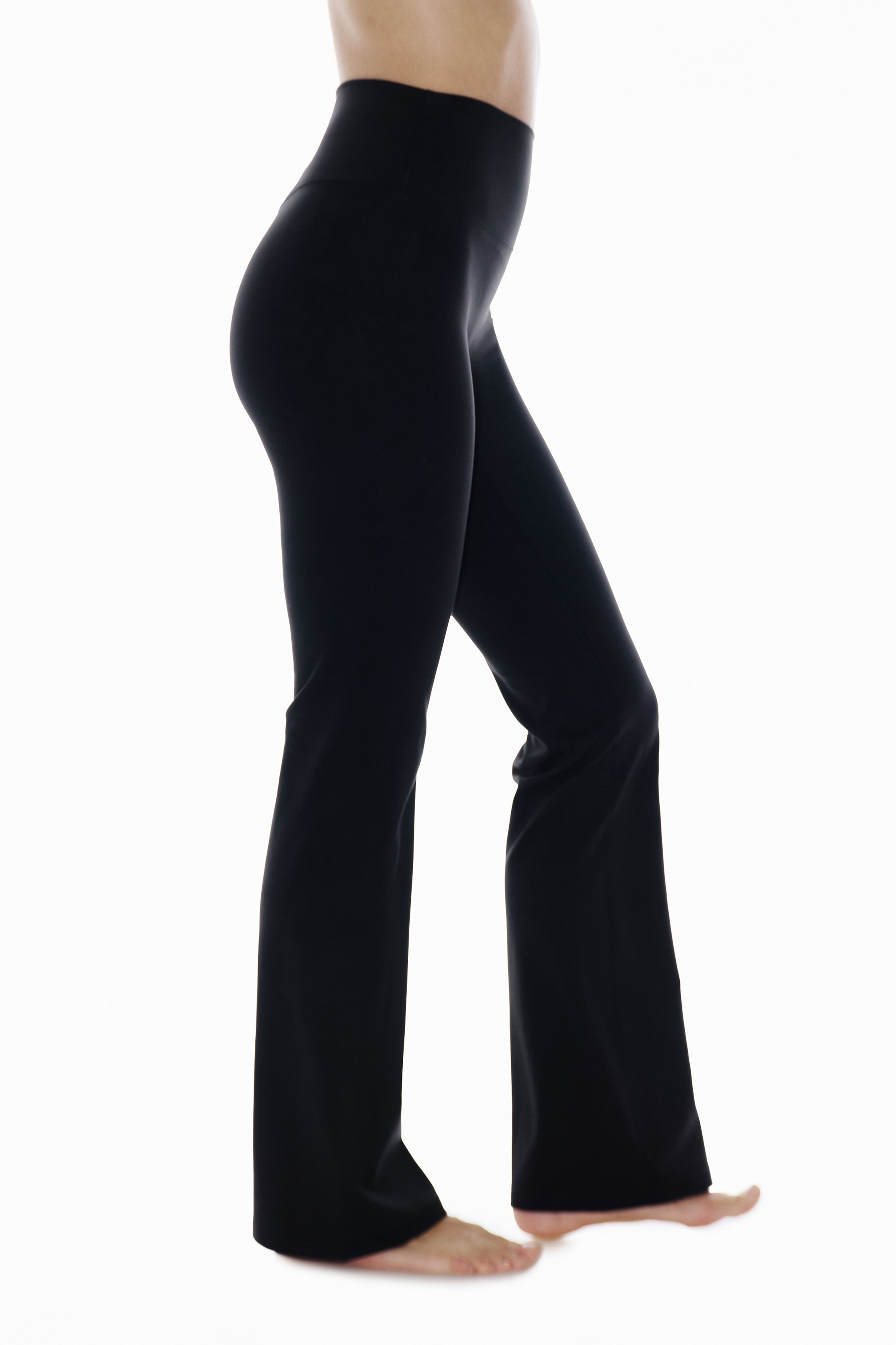 Flared Yoga Leggings with SoftMove™