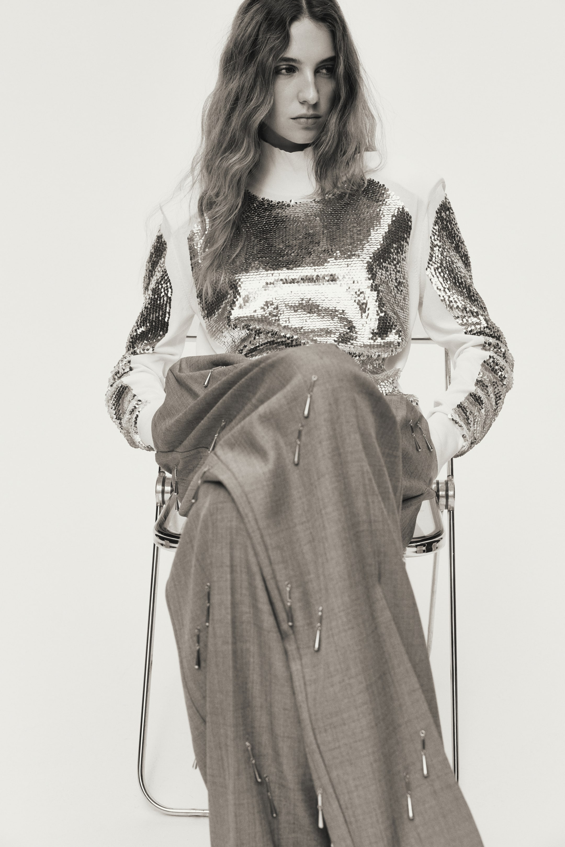 이미지 확대 보기: 숄더 패드 시퀸 탑 - 크림/실버 컬러 - 여성 | H&M KR 2