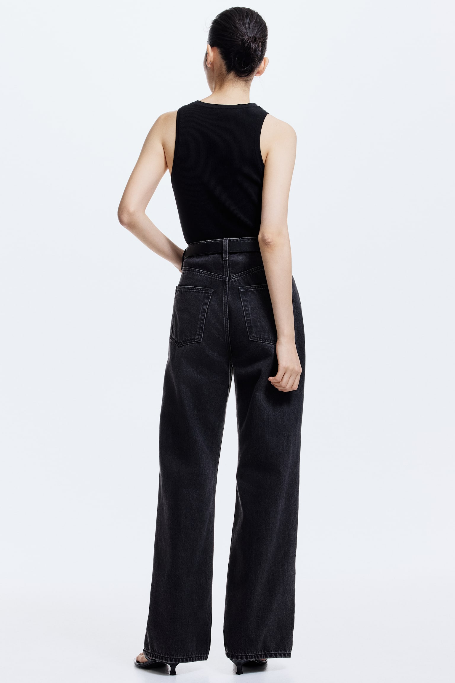 Wide High Jeans - Ausgewaschenes Schwarz/Schwarz/Denimgrau/Denimblau/Dunkles Denimblau/Dunkles Denimblau/Dunkelgrau/Marineblaues Denim/Dunkles Denimblau/Weiß/Denimblau/Helles Denimblau/Helles Denimblau/Helles Denimblau/Grau/Schwarz/Denimblau/Helles Denimblau/Weiß - 6