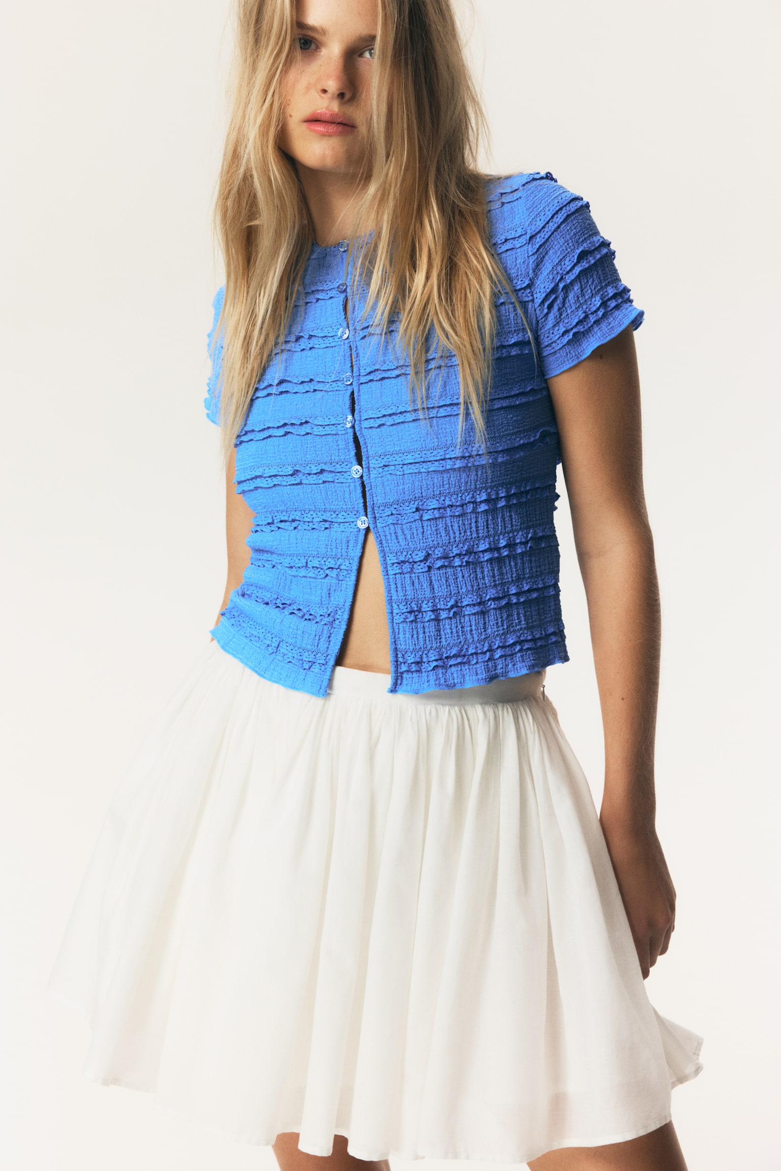 Áo cài khuy trước viền diềm nhún - Màu xanh dương - 3