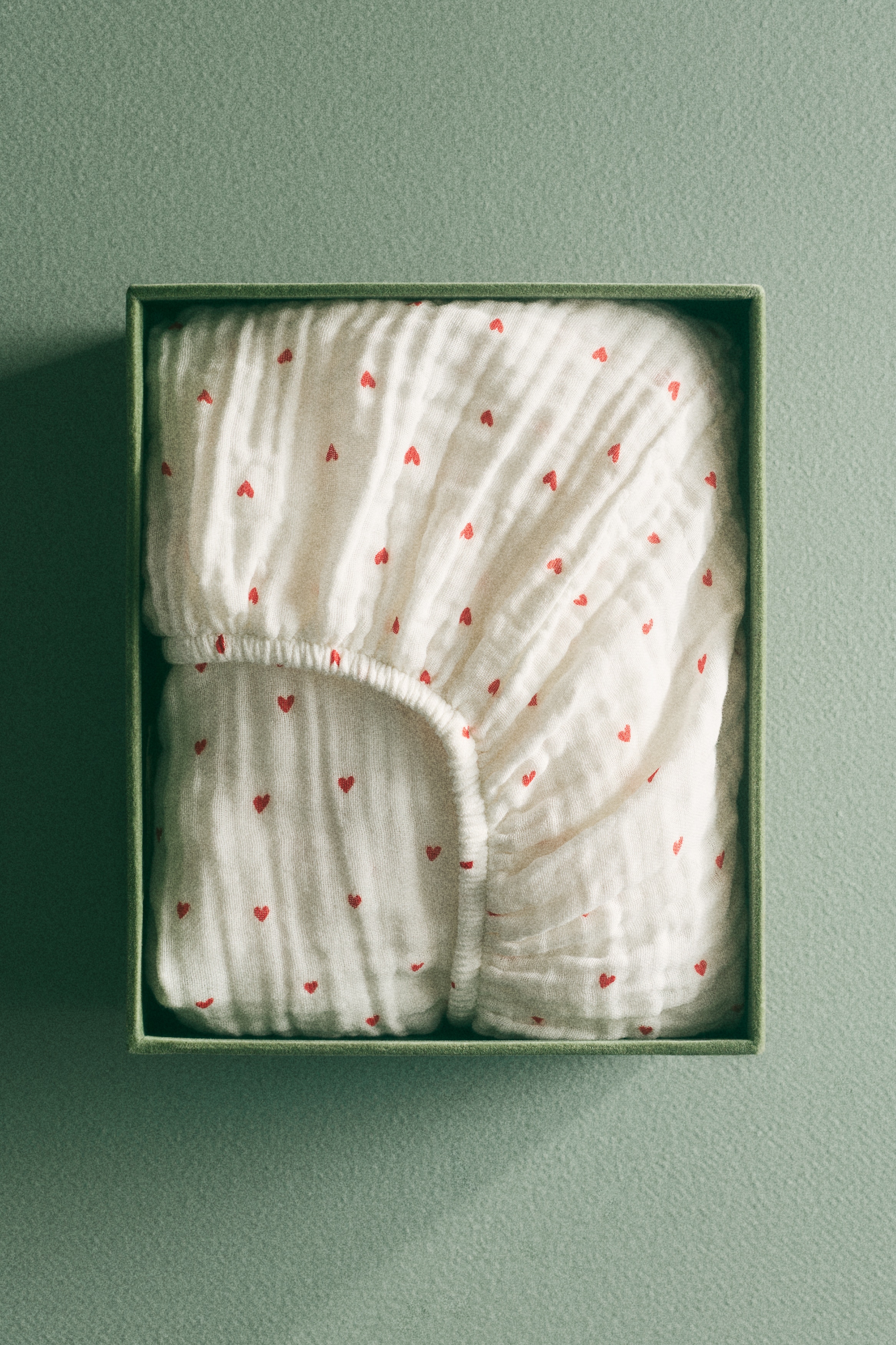 Muslin cot fitted sheet - White/hearts