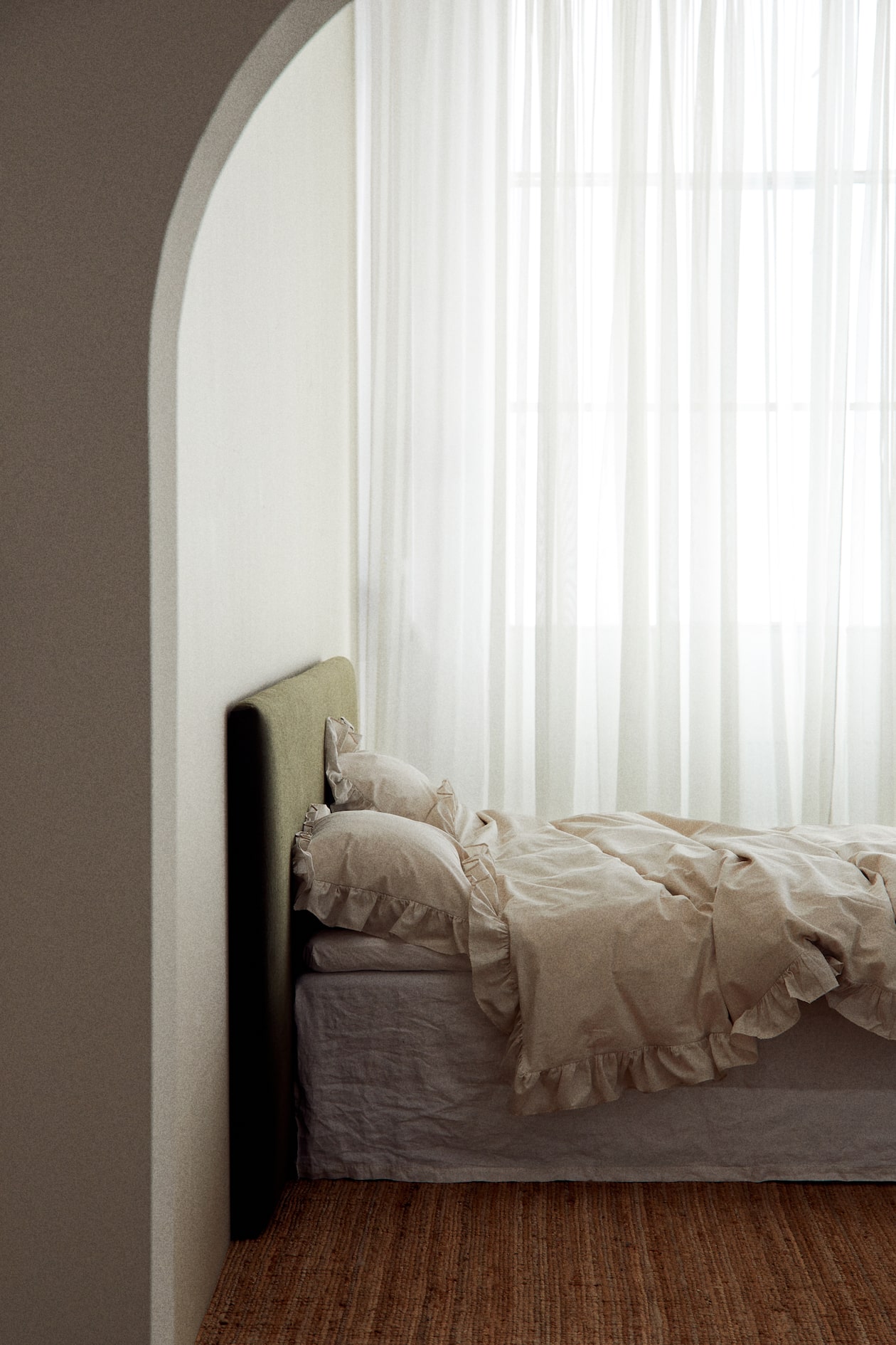 Parure de couette volantée lit double - Beige clair - Home All | H&M FR