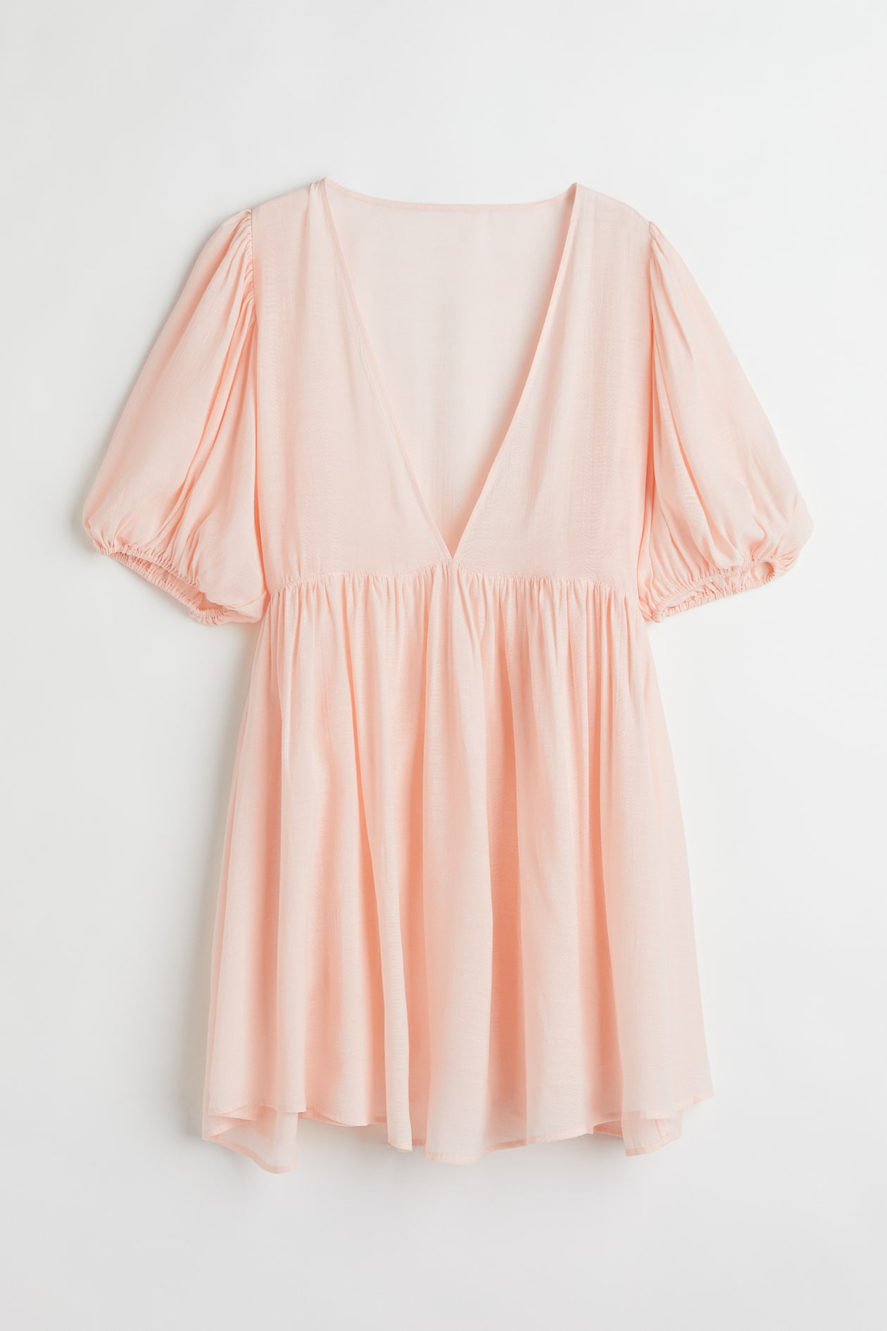 Puff-sleeved Beach Dress - Low-cut Neckline - Short sleeve - Light pink ...