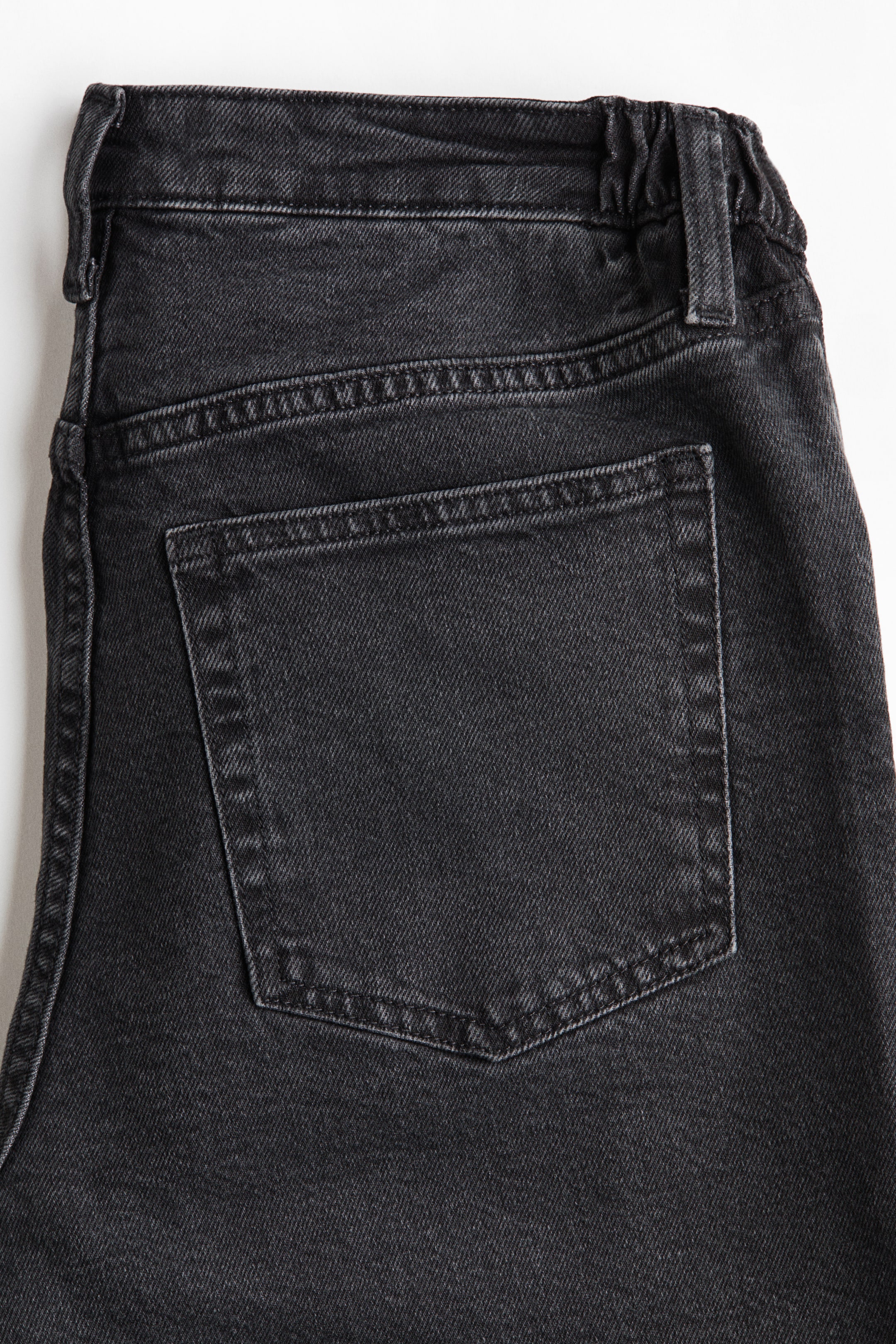MAMA Straight Ankle Jeans