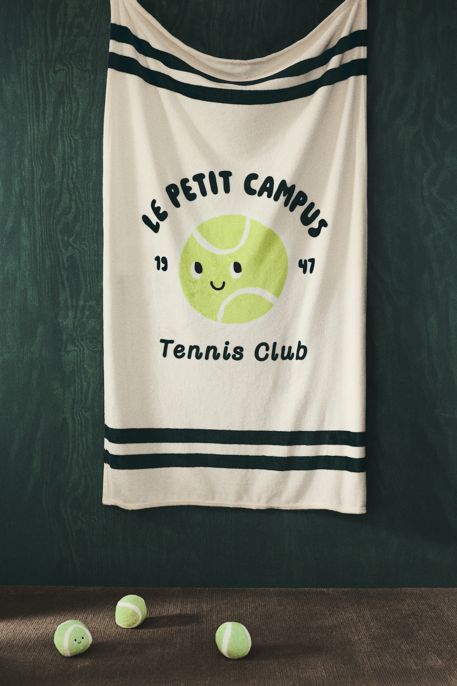 Manta estampada en polar - Verde oscuro/Le petit campus/Beige claro/Dinosaurios/Beige/Croissants/Beige claro/Unicornios/Rosa claro/Cerezas/Verde claro/Vehículos - 1