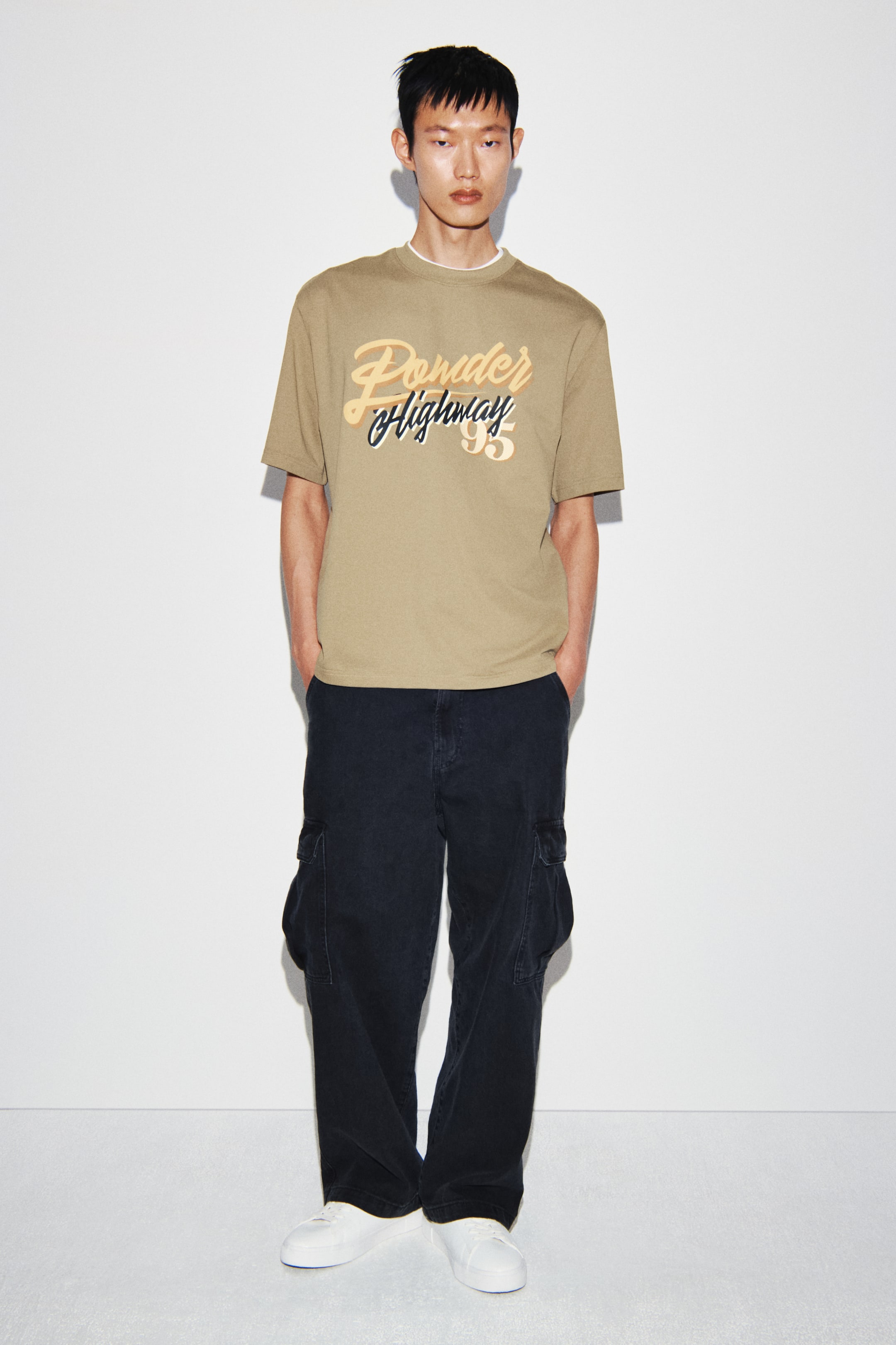 Xem ảnh lớn hơn: Áo thun cotton in hình - Màu be/Powder highway - Men | H&M VN 1