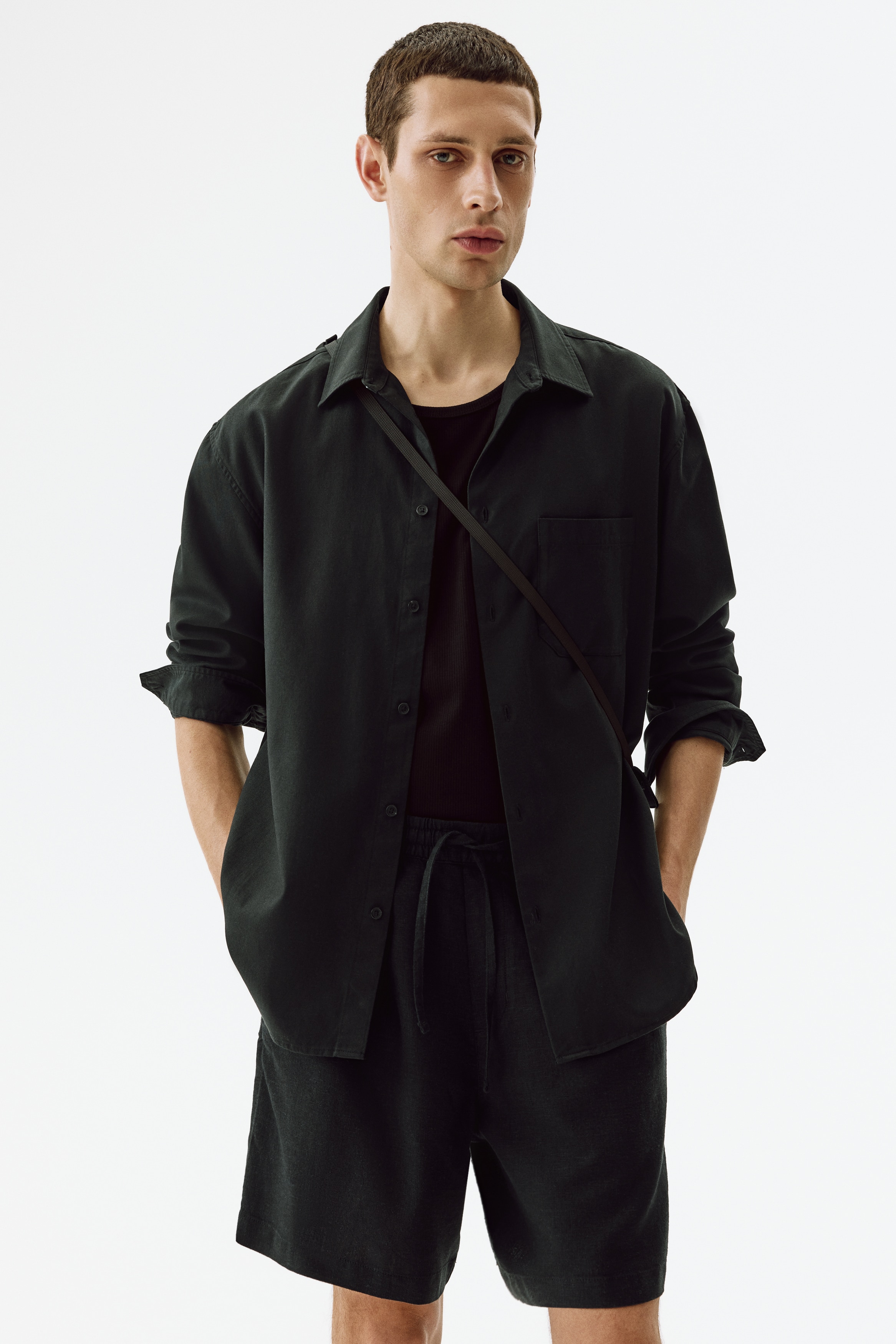 Relaxed Fit Linen-blend shorts