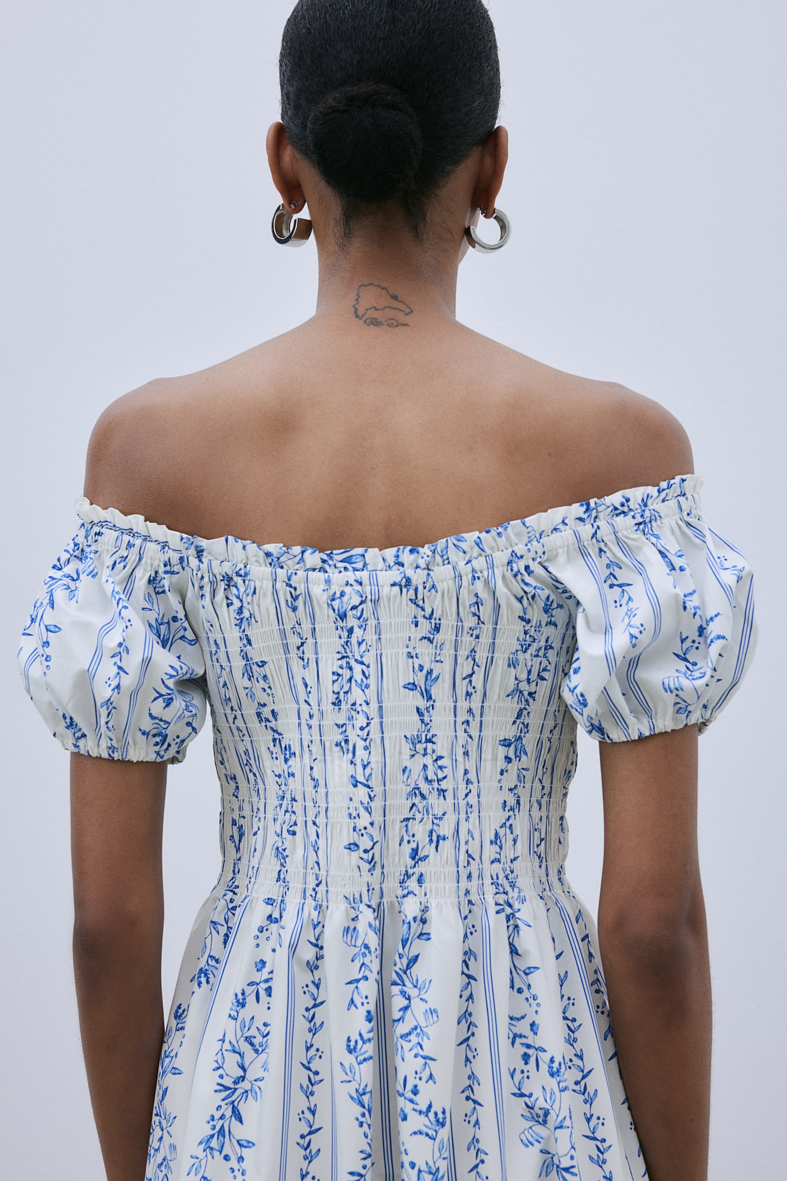 Off-the-shoulder poplin dress - White/Blue floral/Green/Patterned/Cream/Small flowers/White/Floral - 3