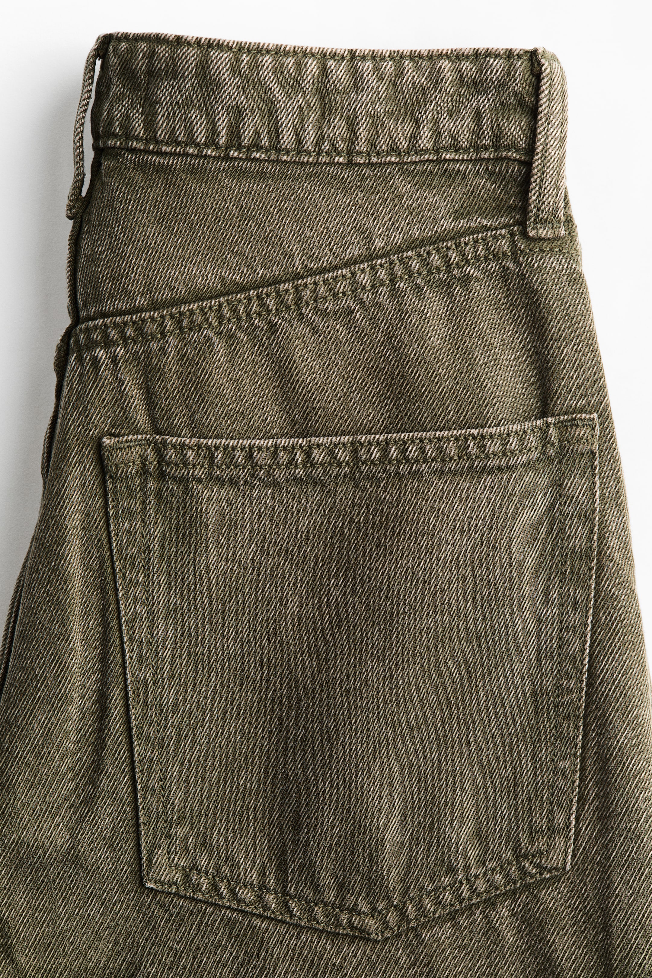 Barrel-Leg High-Waist Jeans