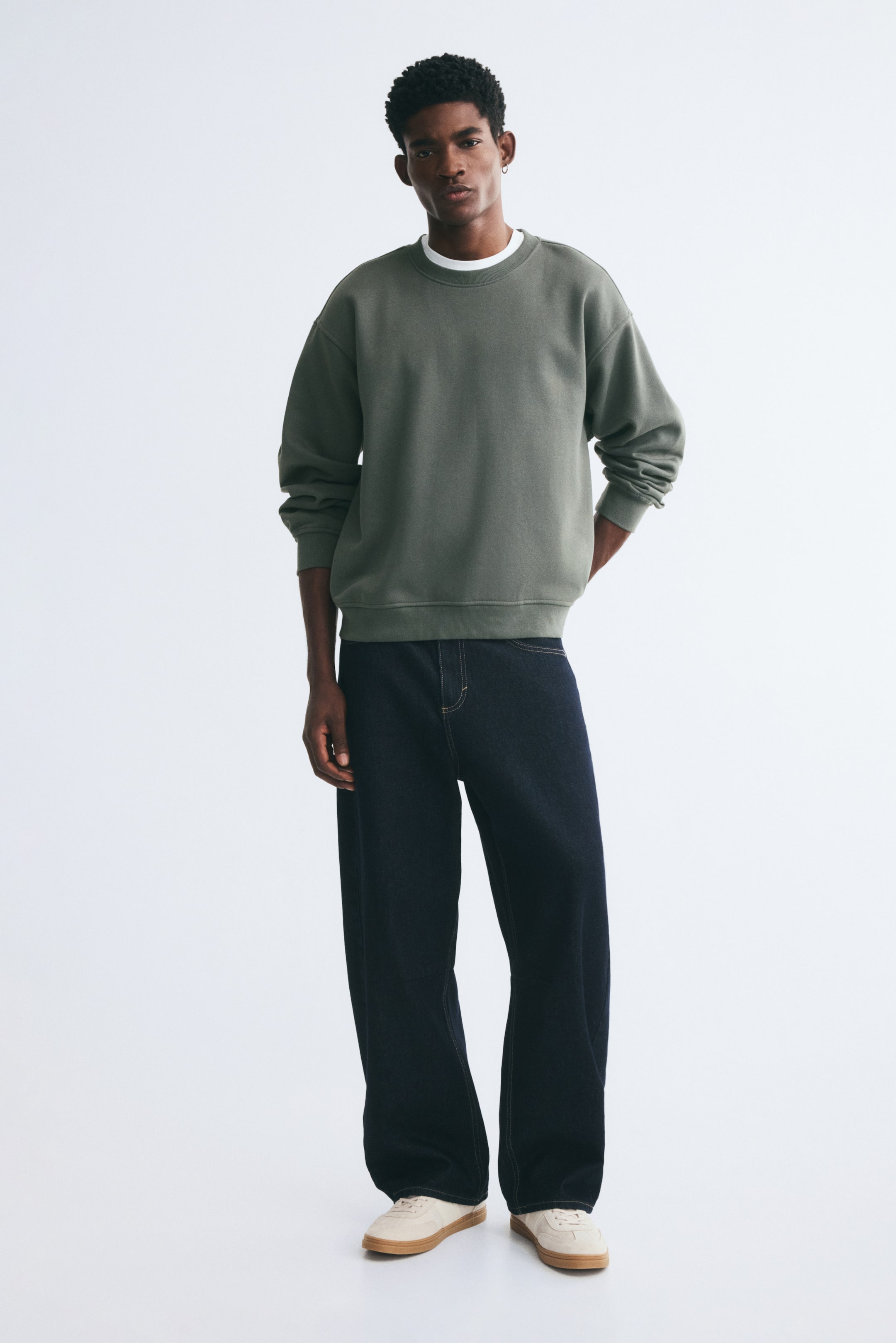 Loose-Fit Sweatshirt