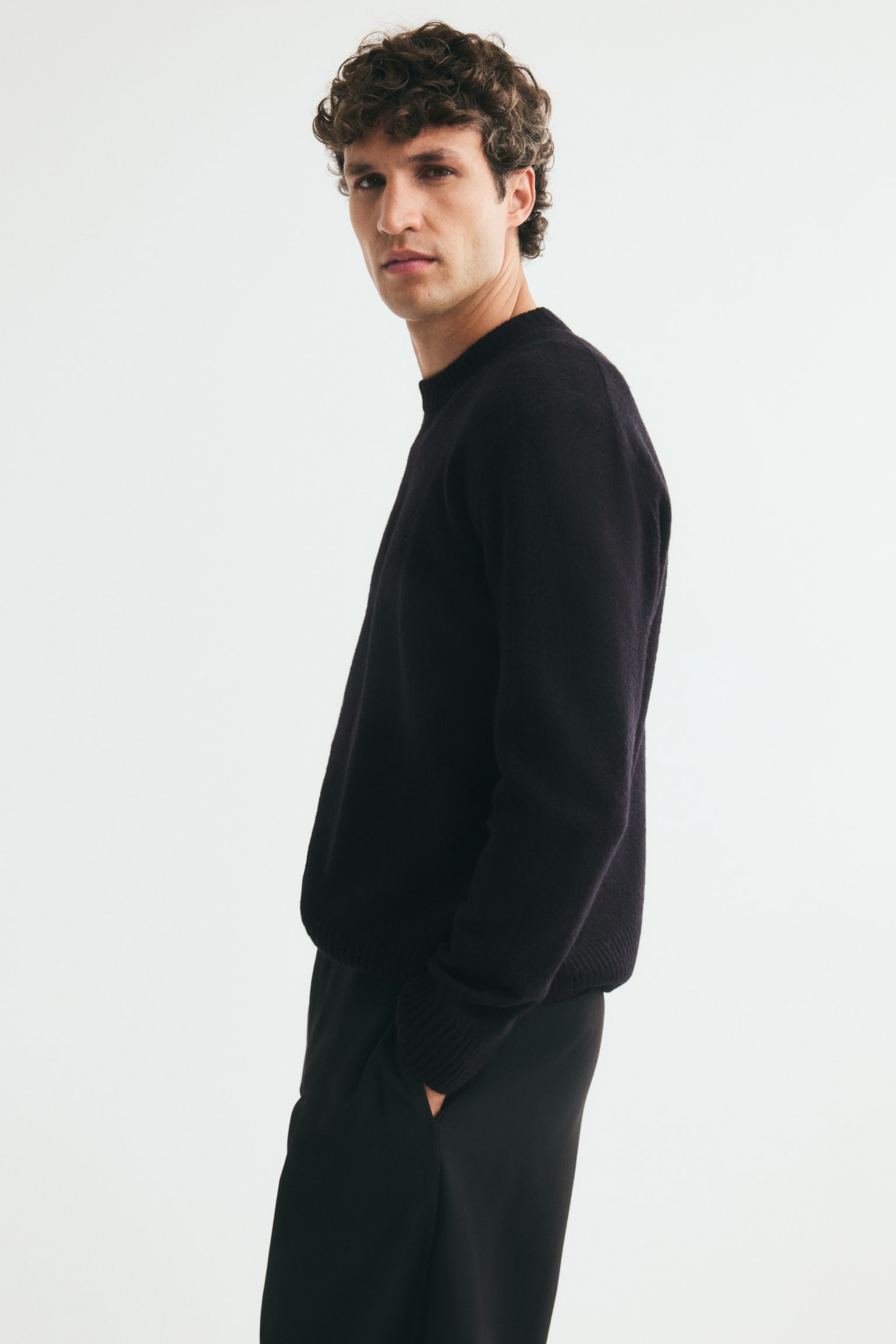 Мужской свитер H&M Regular-Fit Brushed, цвет: Чёрный — фото 4