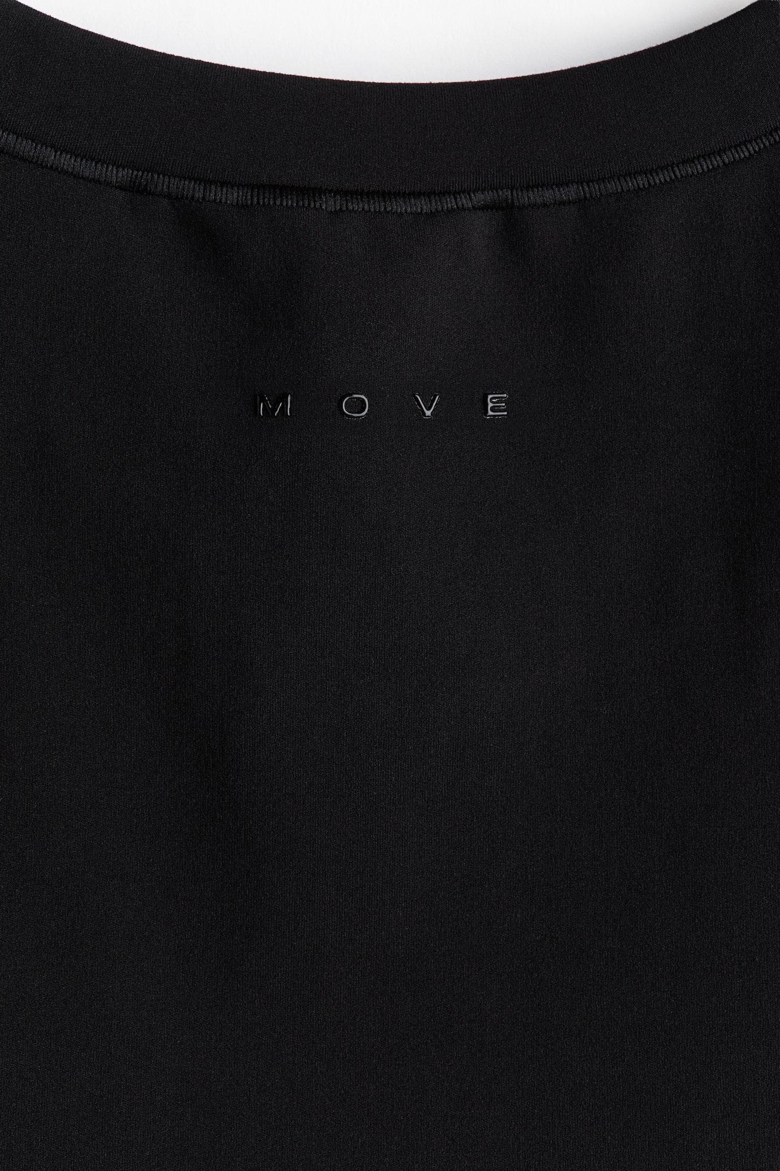 Женский топ H&M Move Slim-Fit Sports Tank Top with SoftMove™, цвет: Чёрный — фото 7