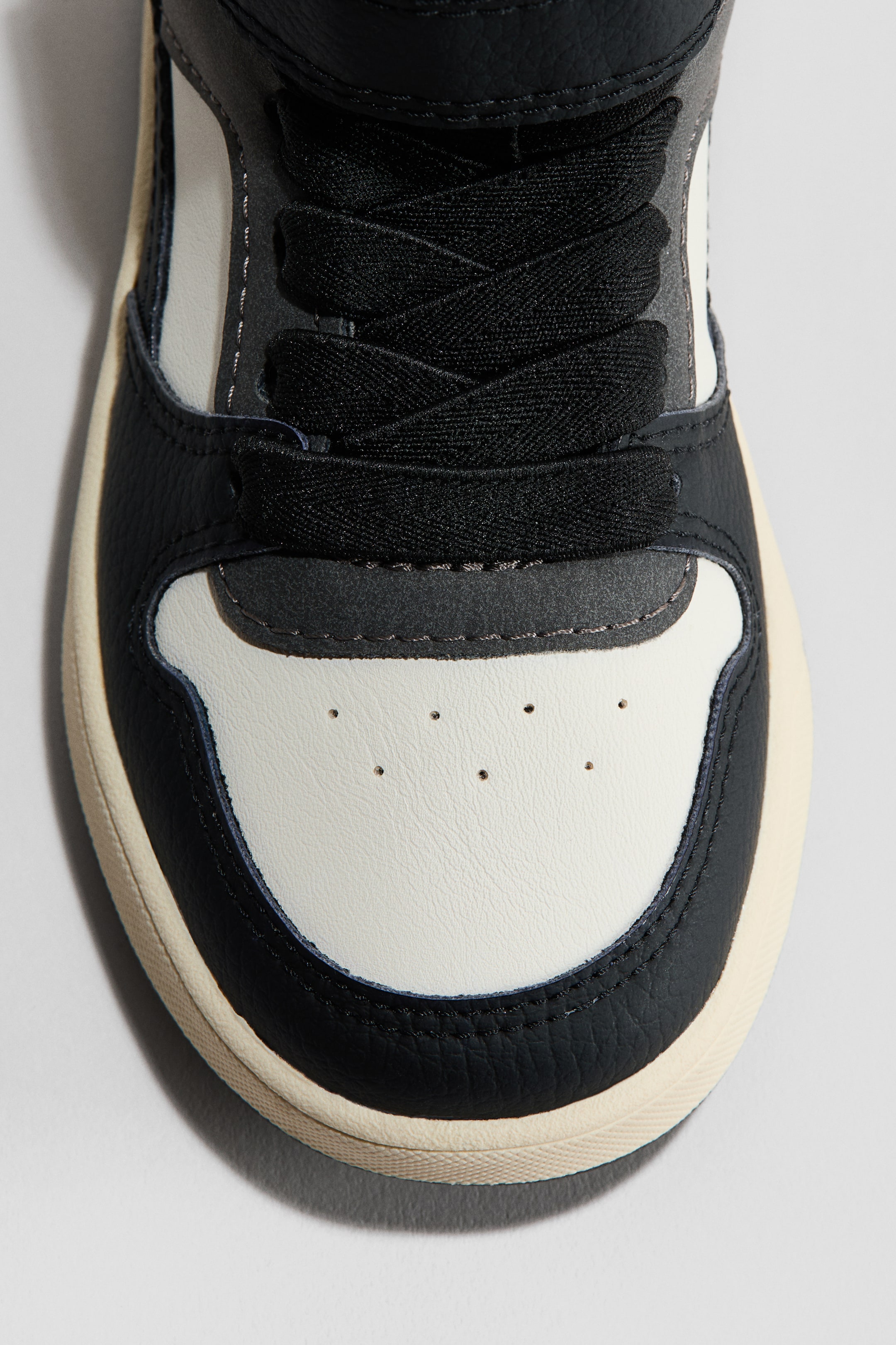 Visualizza immagine più grande: Sneakers alte - Nero/grigio scuro - BAMBINO | H&M IT 3