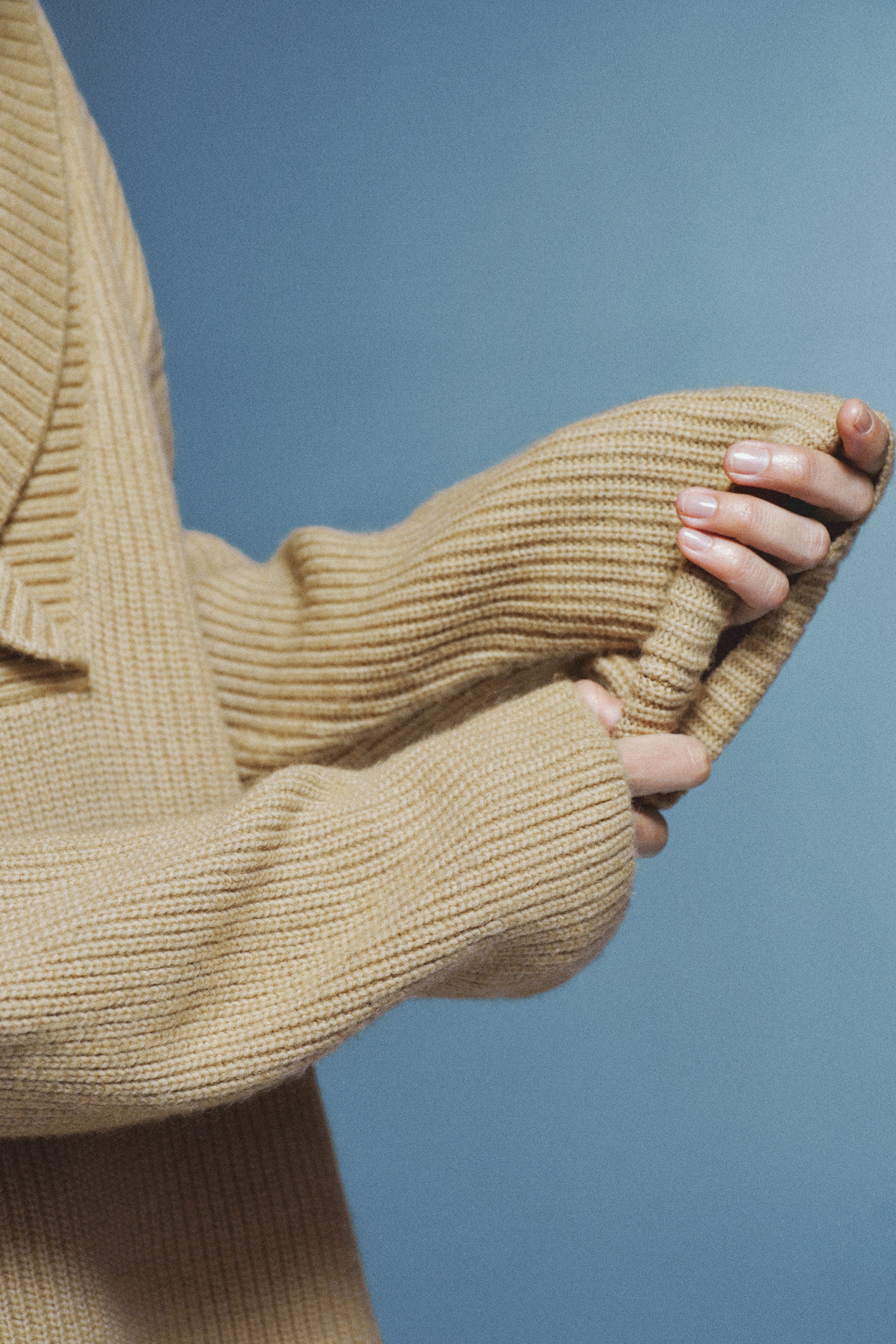 Ver imagen más grande: Rib-knit shawl-collar jumper - Beige - MUJER | H&M ES 3