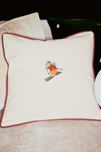 刺繍デザインクッションカバー