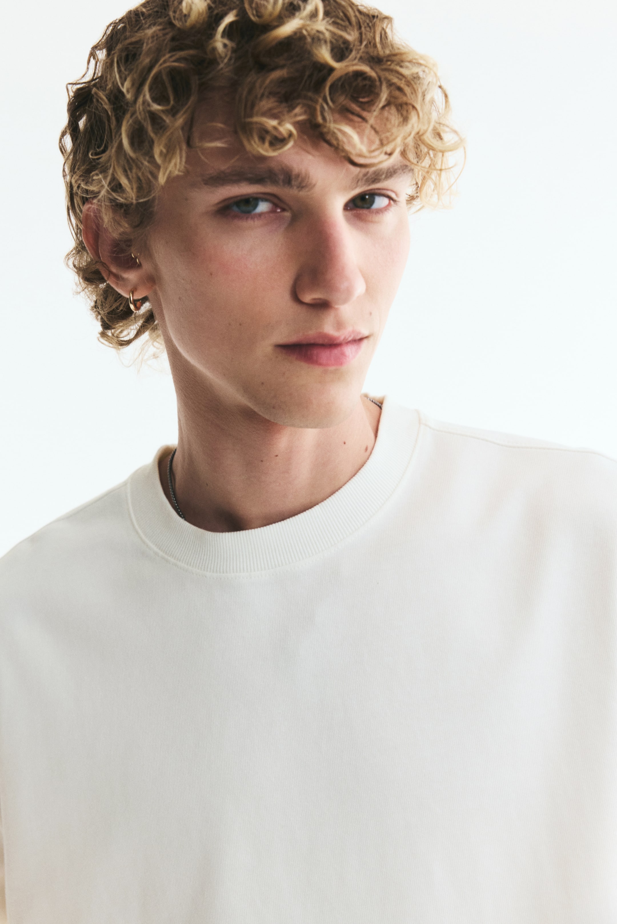 Boxy Relaxed-Fit Long-Sleeved T-Shirt