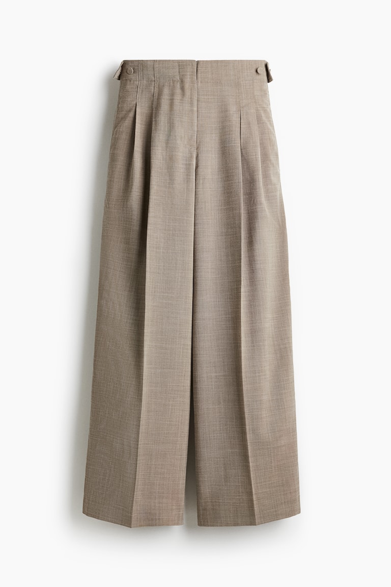 Široke pantalone elegantnog kroja