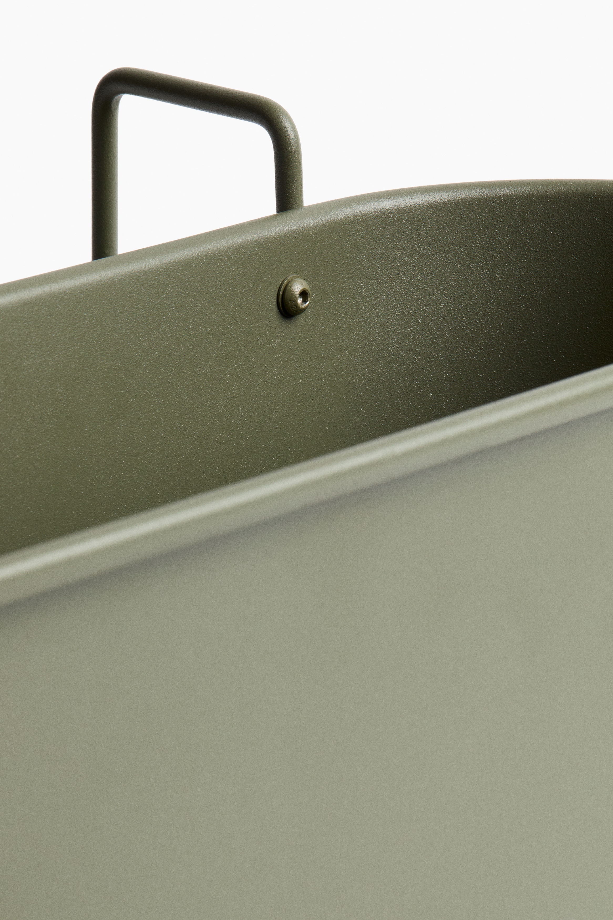 Black Metal Hanging Planter Box at H&M Home | H&M US