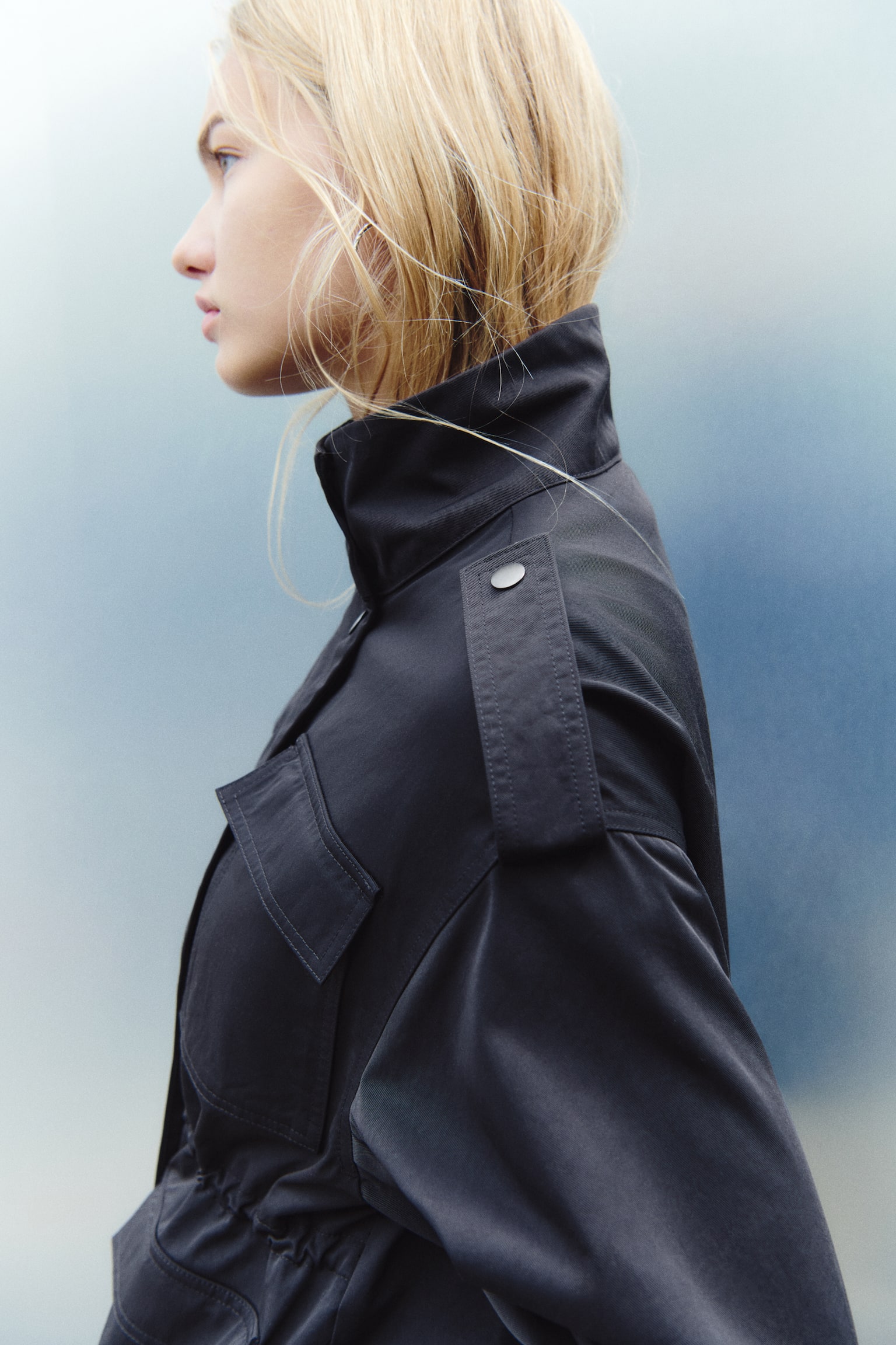 Женская куртка H&M Twill Cargo, цвет: Тёмный серый — фото 6