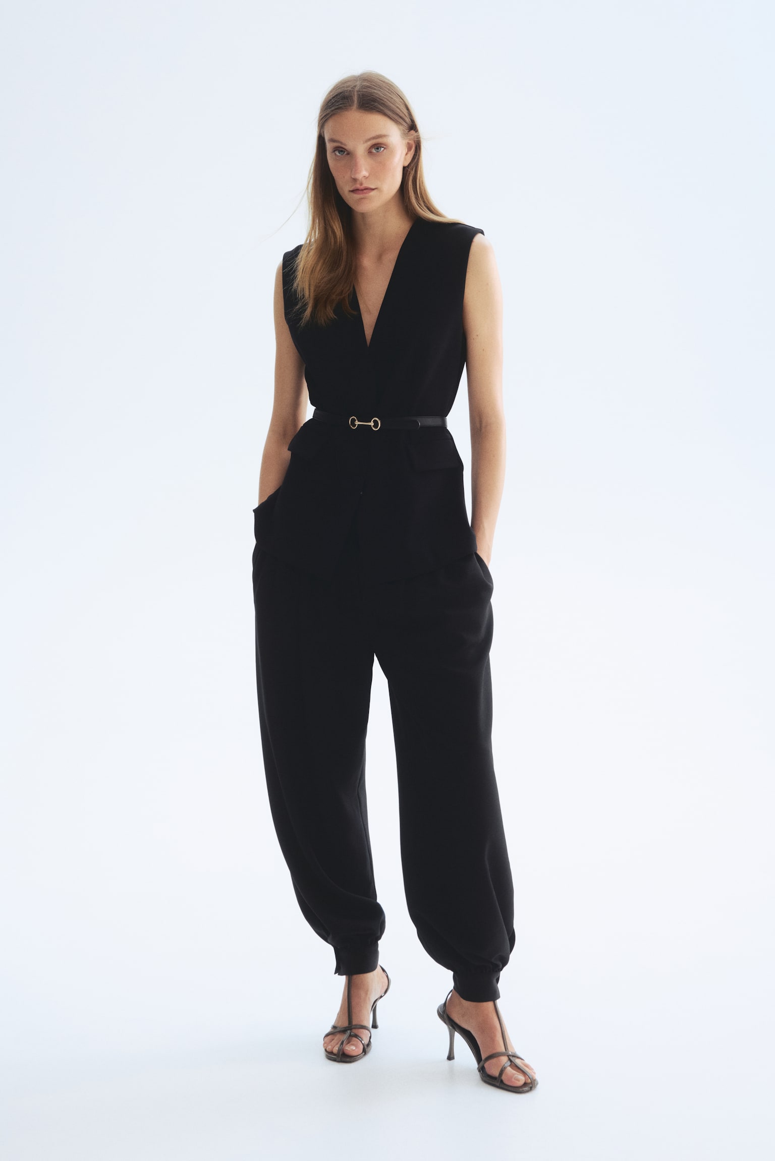 Belted waistcoat - Black - 2