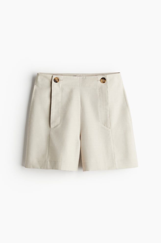 Pantalón corto con botones decorativos - Beige claro - 1
