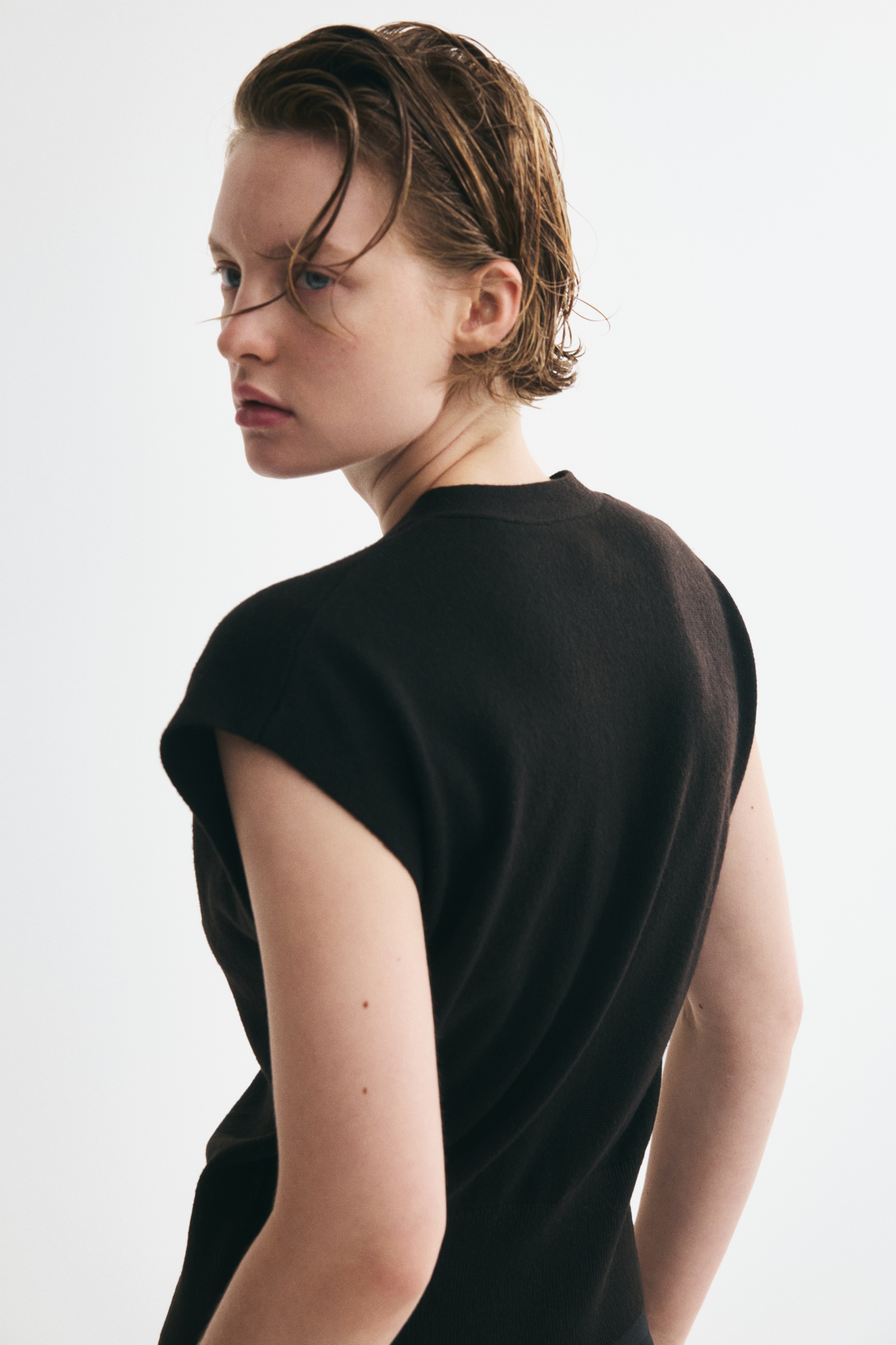Knit Vest - thumbnail 4