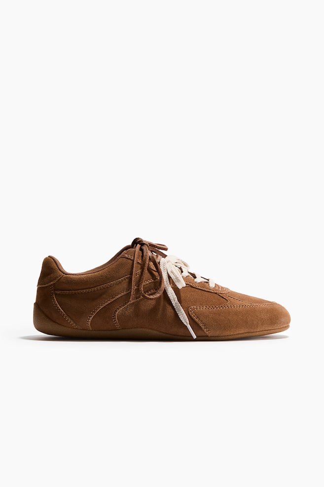 Sneakers en cuir velours - Marron clair - 1