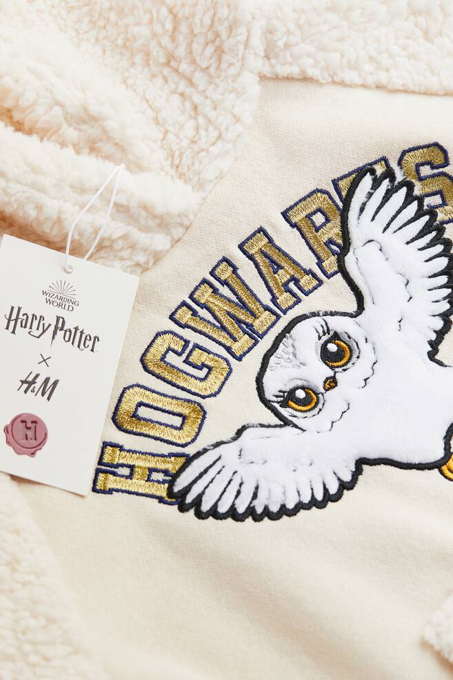 Embroidered teddy hoodie - Natural white/Hogwarts - 4