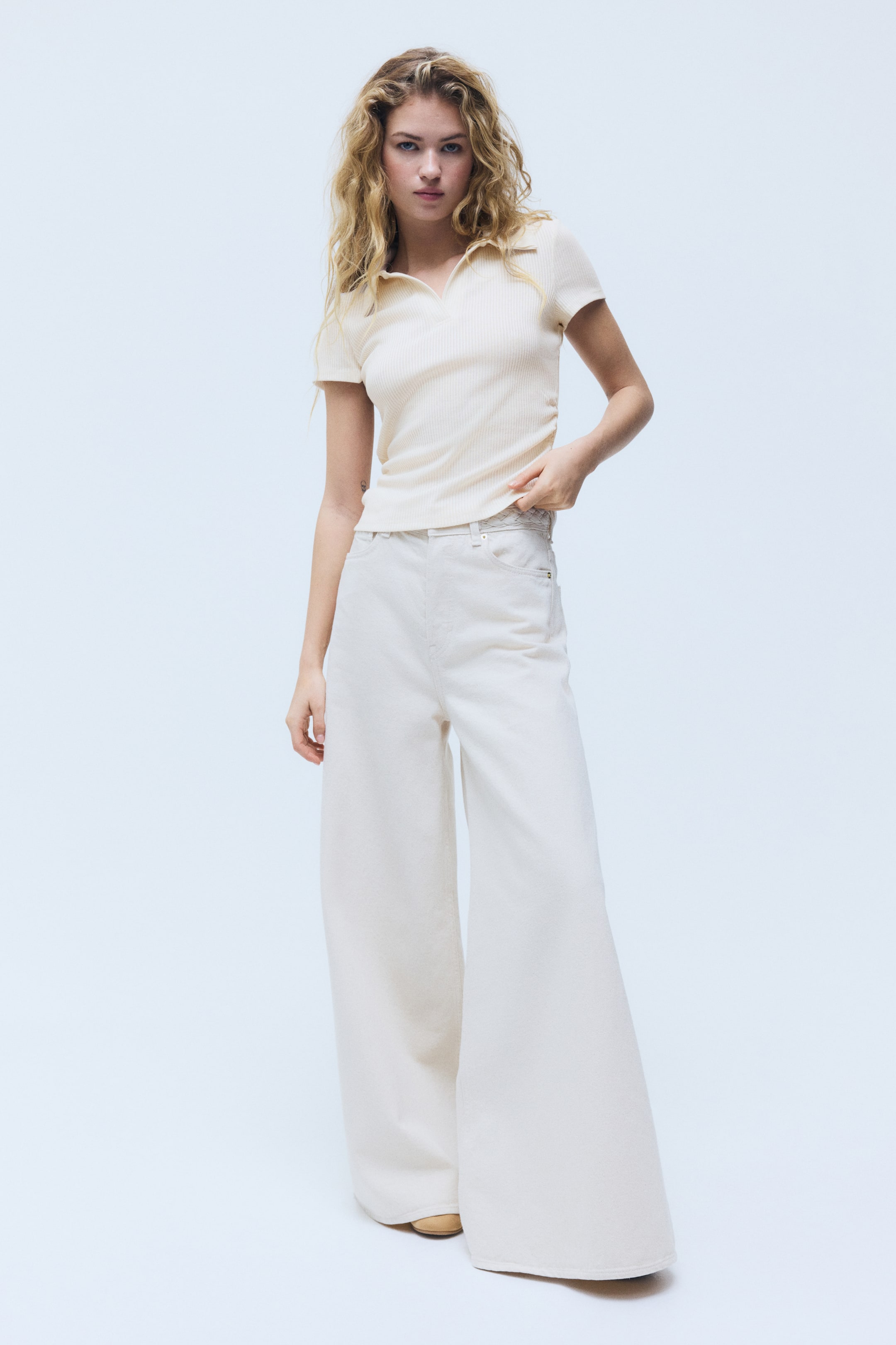 Ribbed Top with Collar