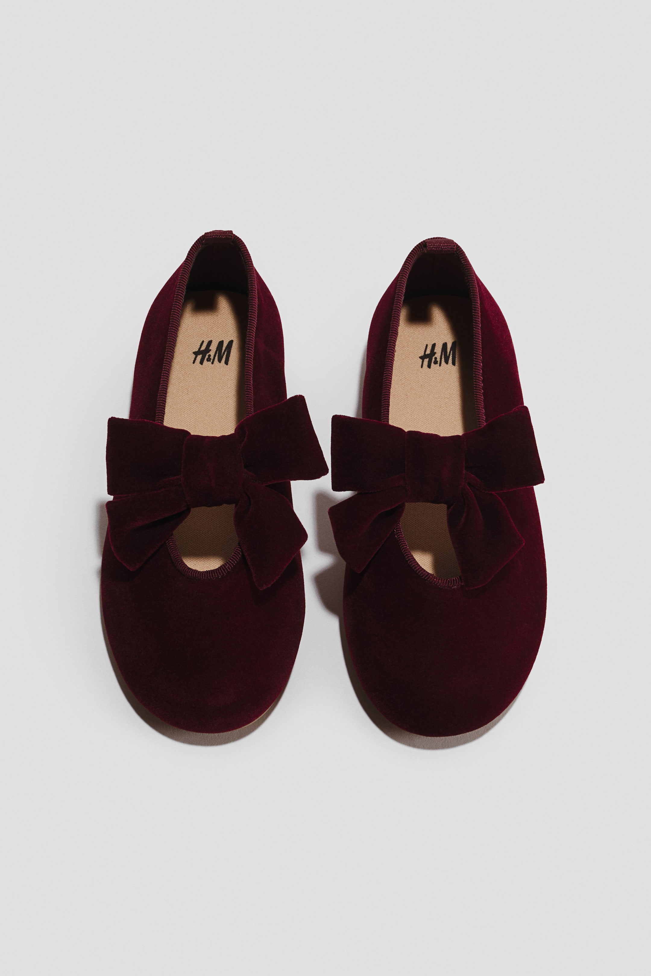 View larger image: Bow-detail velvet ballet pumps - Burgundy - Kids | H&M 1