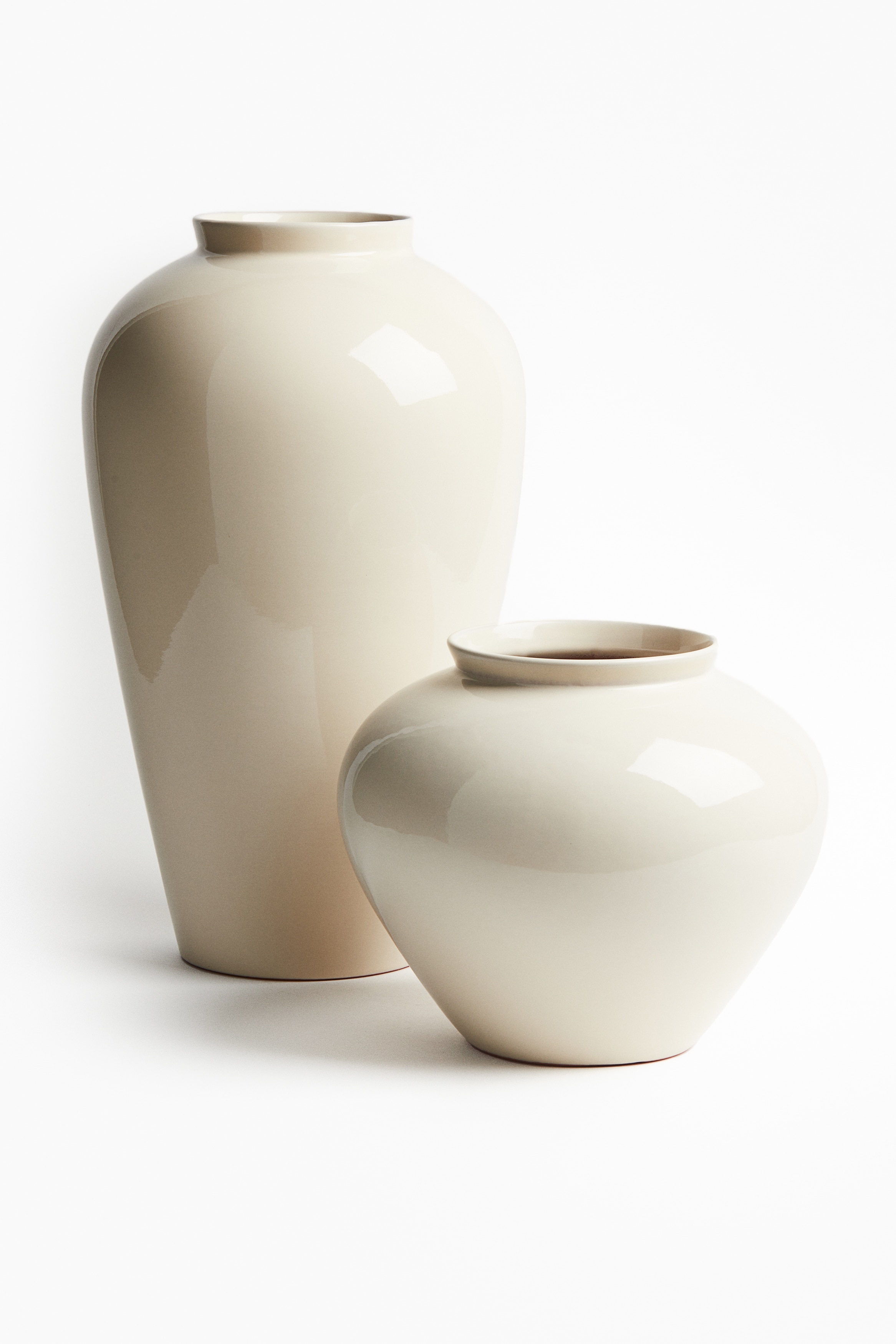 Dusty beige Terracotta Vase at H&M Home