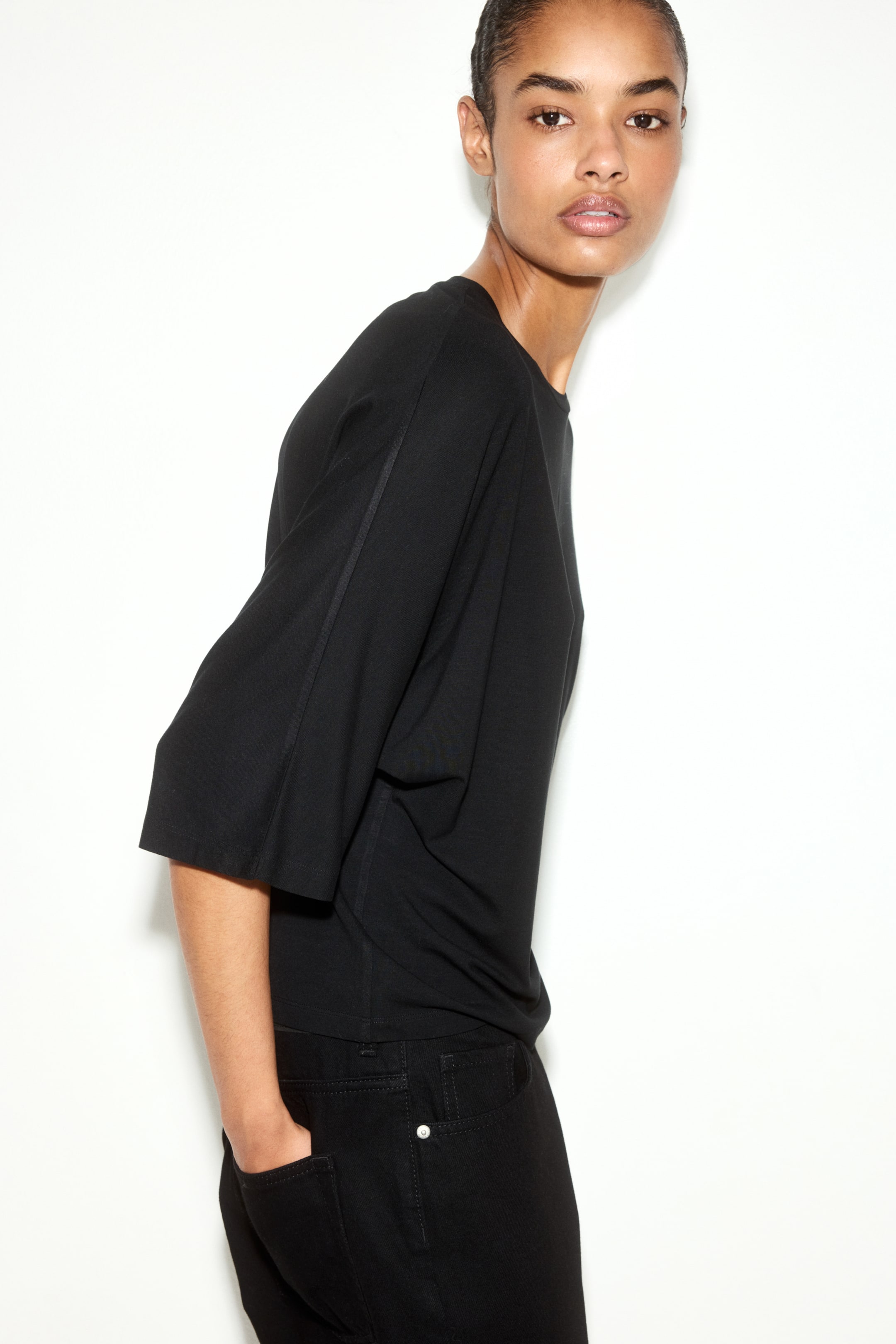 Женские топы H&M Batwing-Sleeved Viscose Top — фото 5