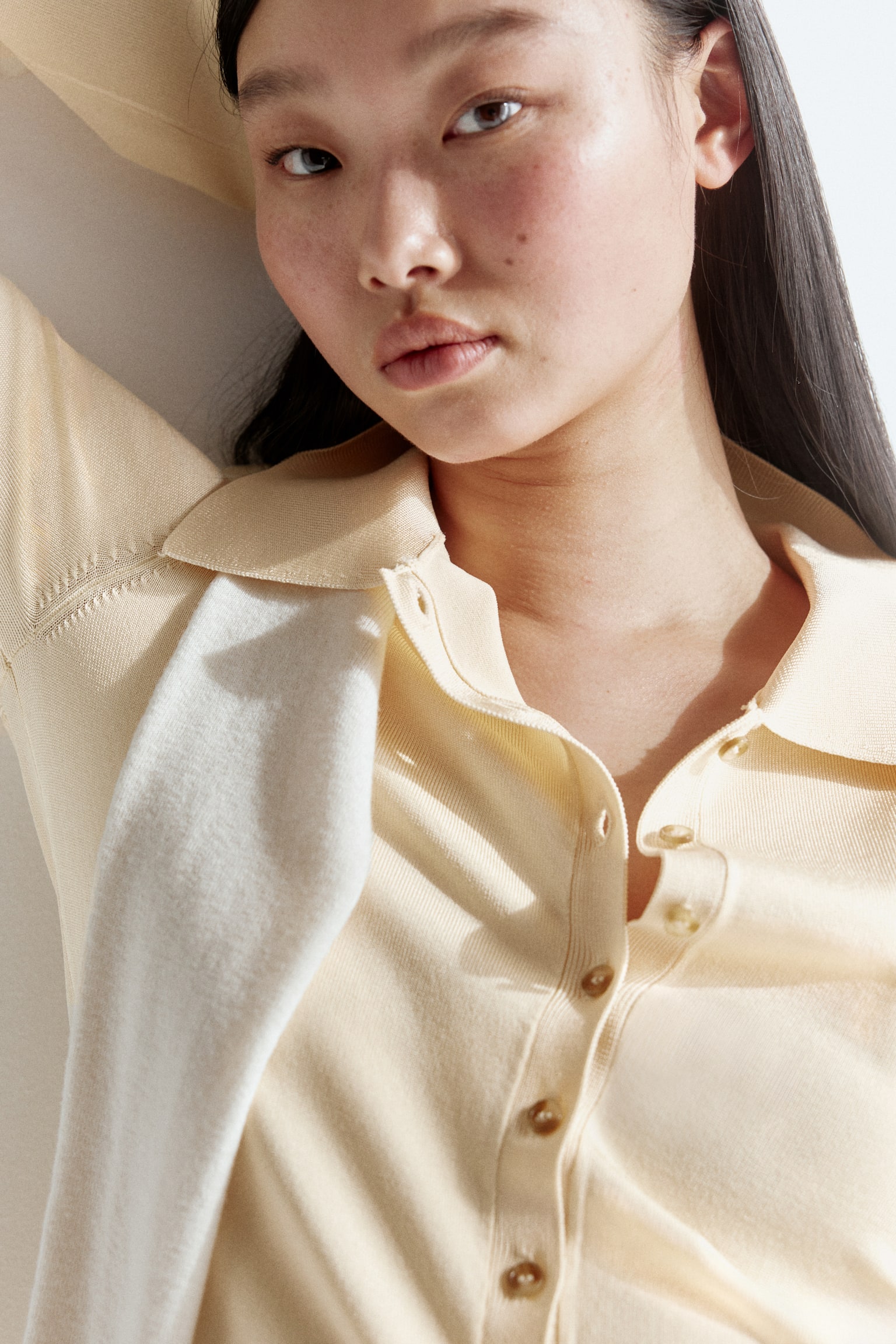 Fine-knit button-front top - Light beige - 6