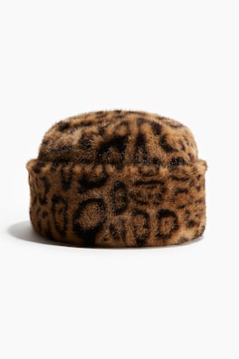 Fluffy-Knit Bucket Hat
