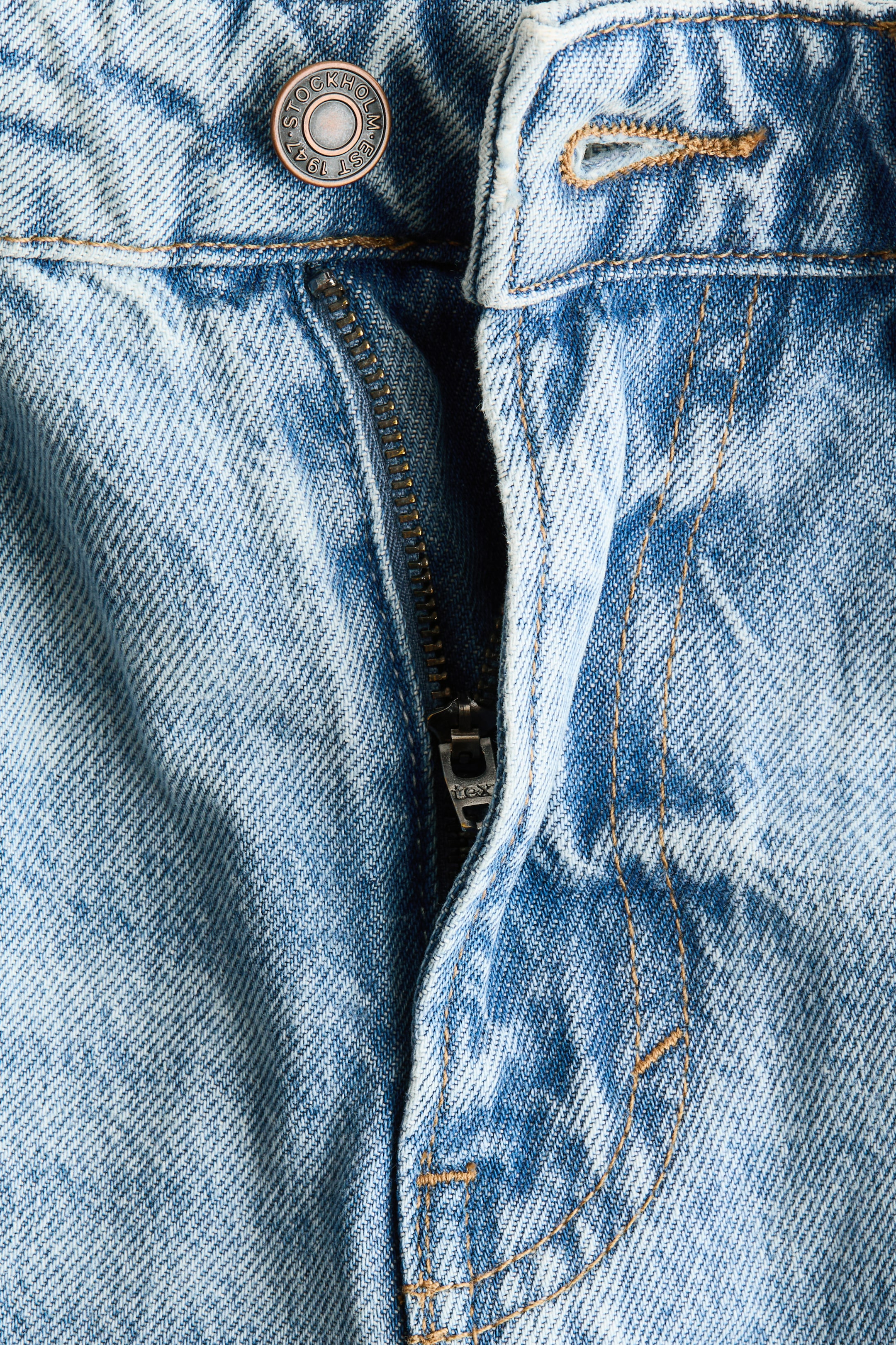 Wide-Leg Regular-Waist Jeans