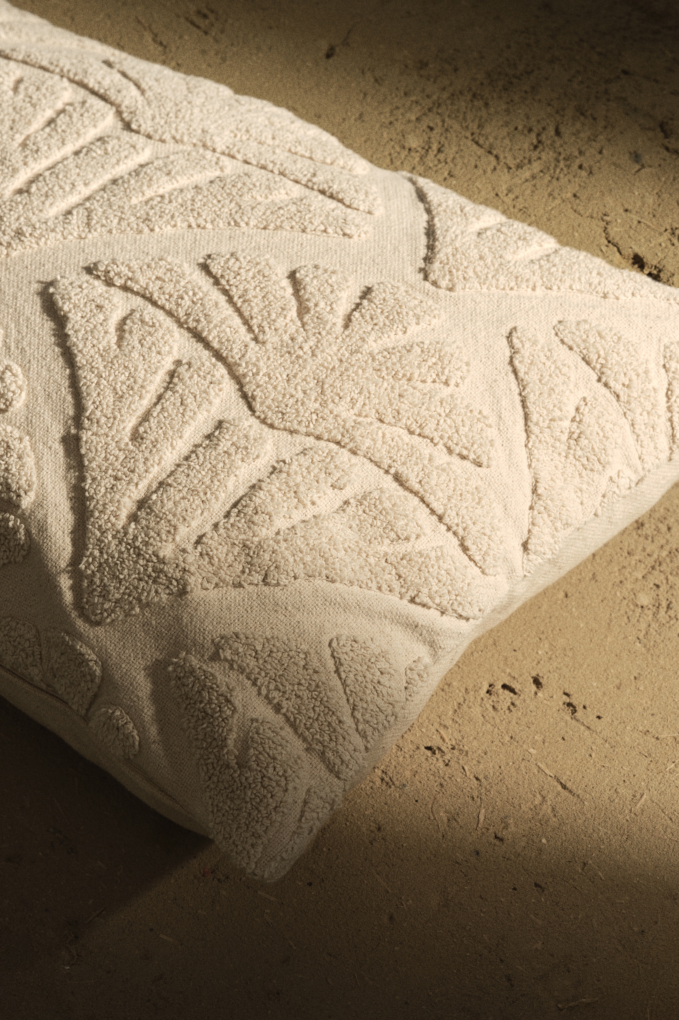 Tufted-Motif Cushion Cover - Light beige