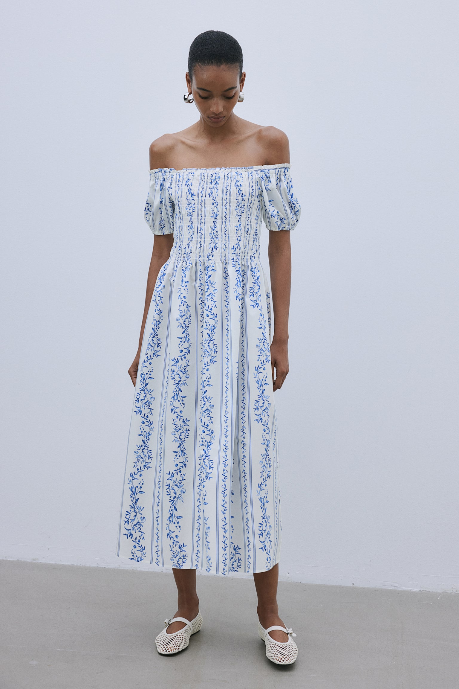 Off-the-shoulder poplin dress - White/Blue floral/Green/Patterned/Cream/Small flowers/White/Floral - 6