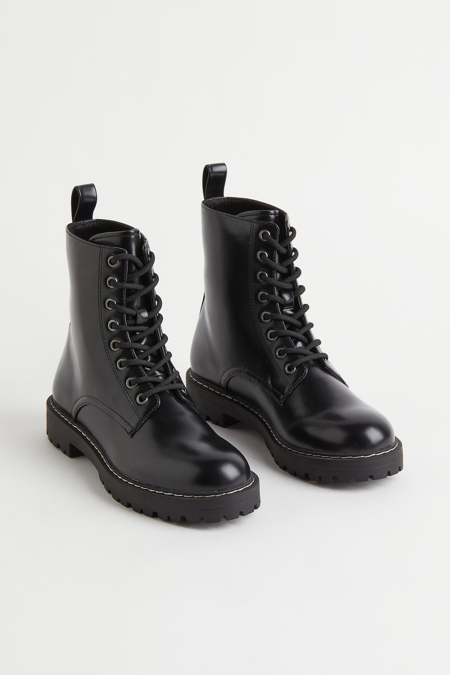 Botas pelo tornozelo - Preto - 2