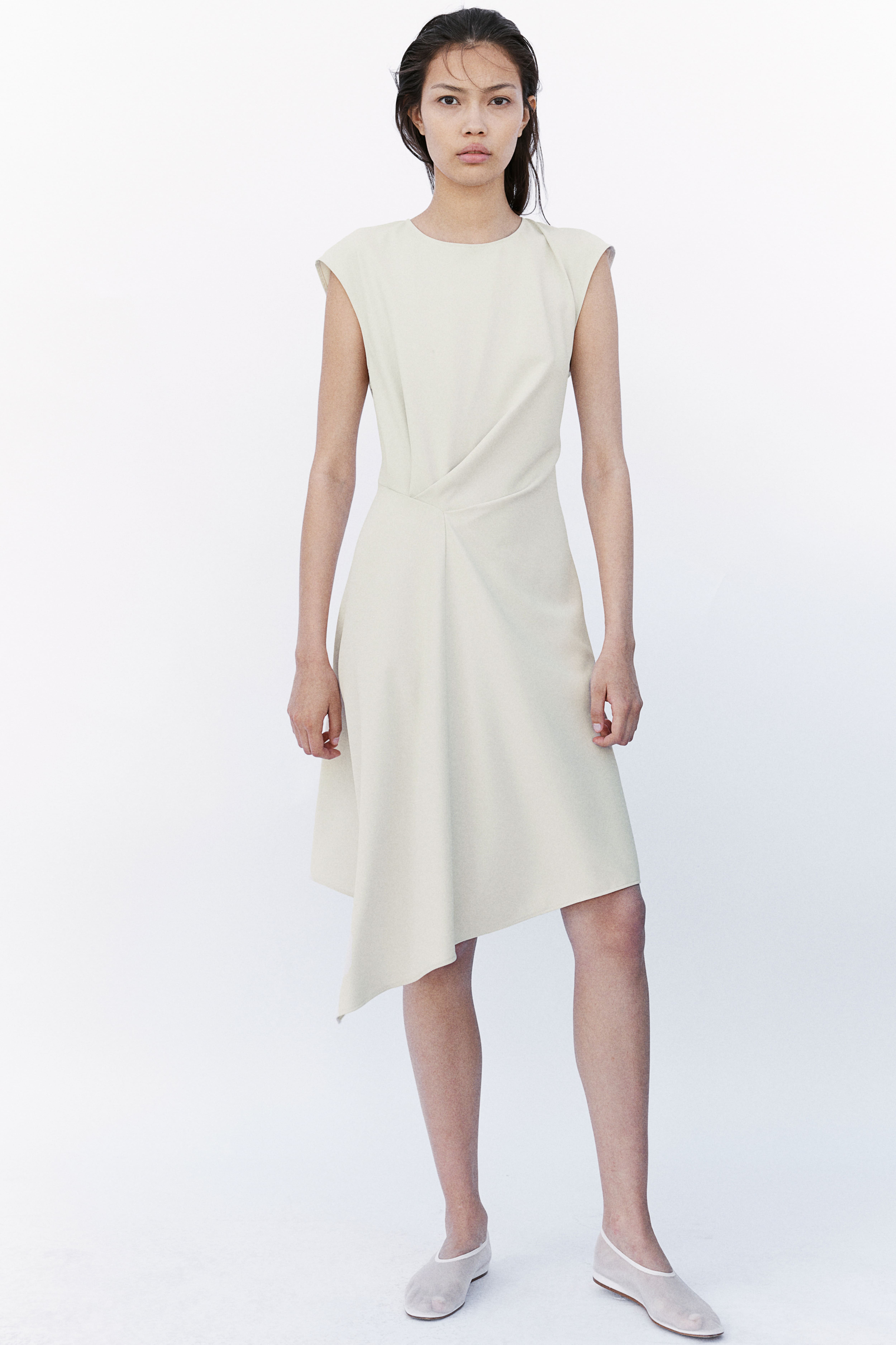 Satin Dresses | Midi, Maxi, Slip, Bridesmaid & Wrap | H&M US