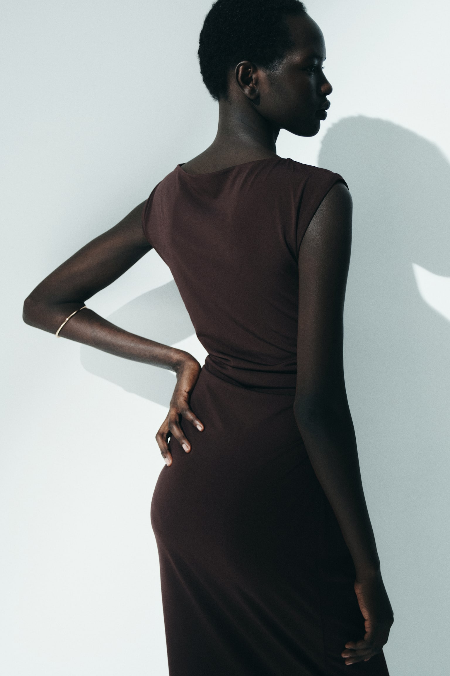 שמלה עם חצי שרוול - חום כהה/צהוב חרדל/אדום - 4