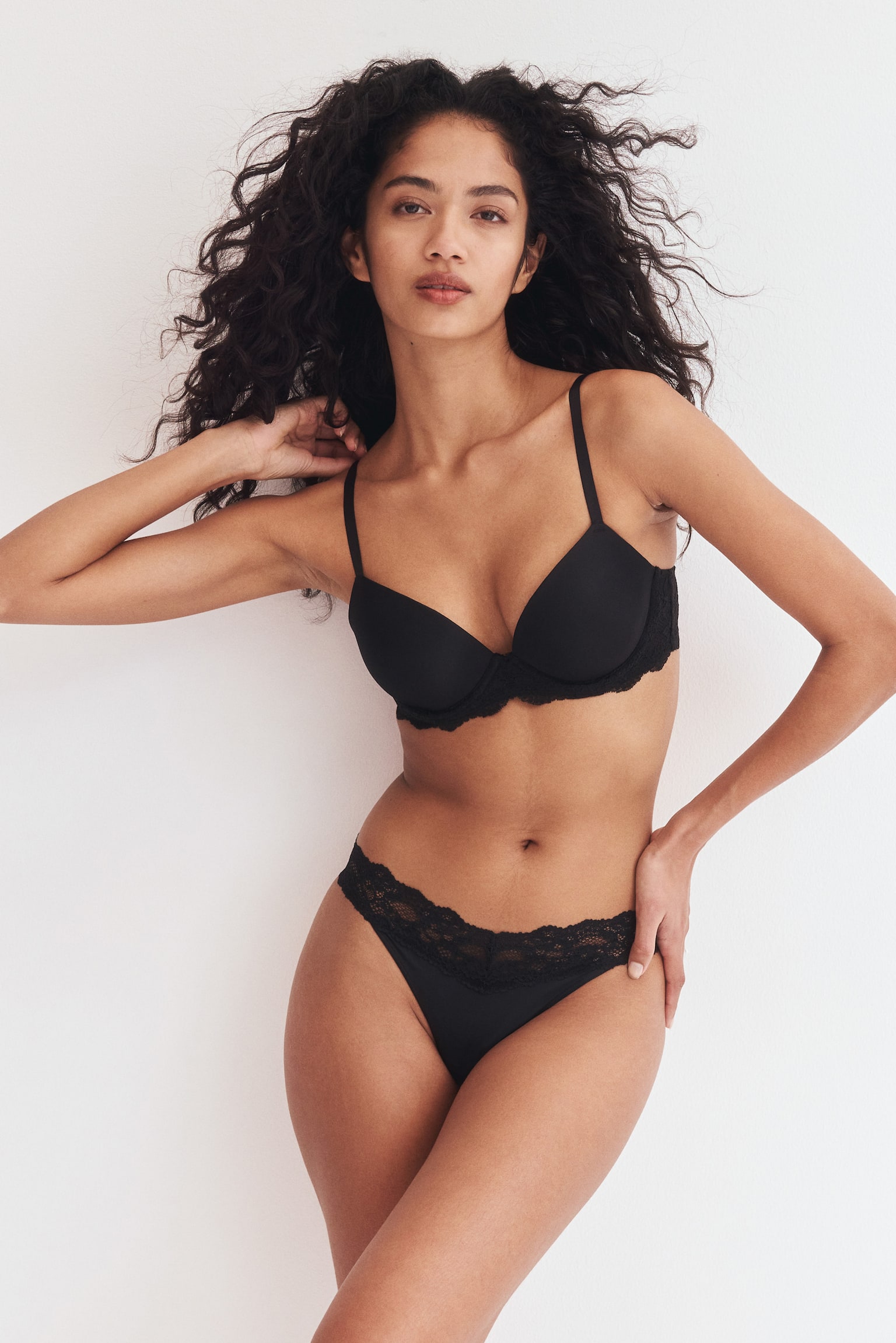 Biustonosz push-up z mikrofibry - Czarny/Jasny brzoskwinioworóżowy - 5