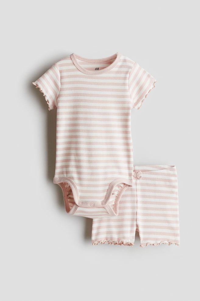 Conjunto de 2 piezas en punto de canalé de algodón - Rosa claro/Rayas/Azul claro/Dinosaurios/Verde empolvado/Rayas blancas/Crema/Osos/Blanco/Cerezas/Beige claro/Rayas/Verde empolvado/Oso - 1