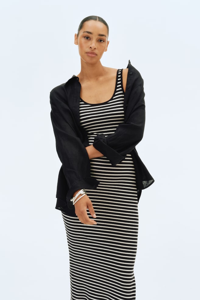 MAMA Fine-Knit Dress - Black/striped - 3