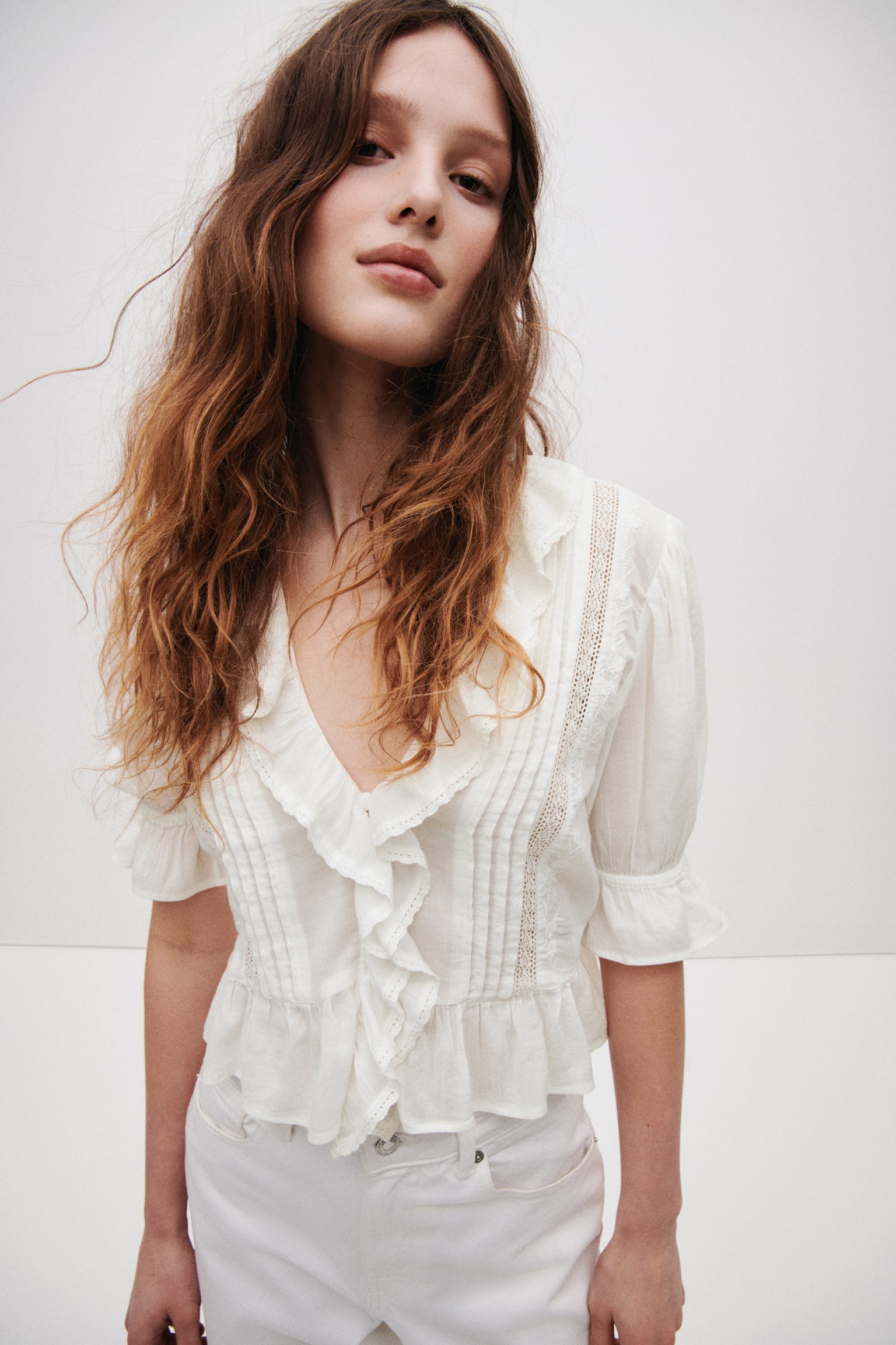 Frill-trimmed blouse - White/Light grey - 2
