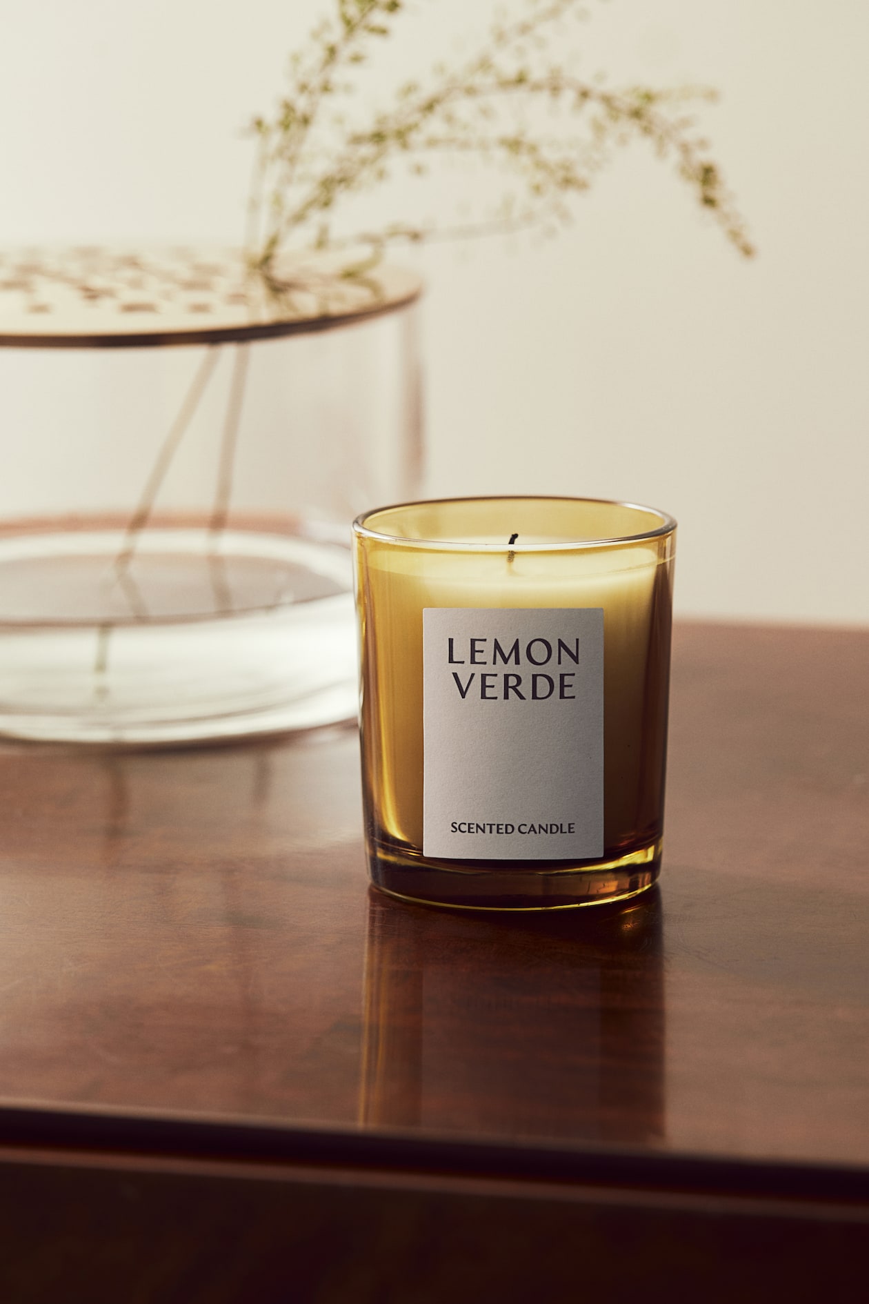 Bougie parfumée dans un pot en verre - Lemon Verde - HOME | H&M BE