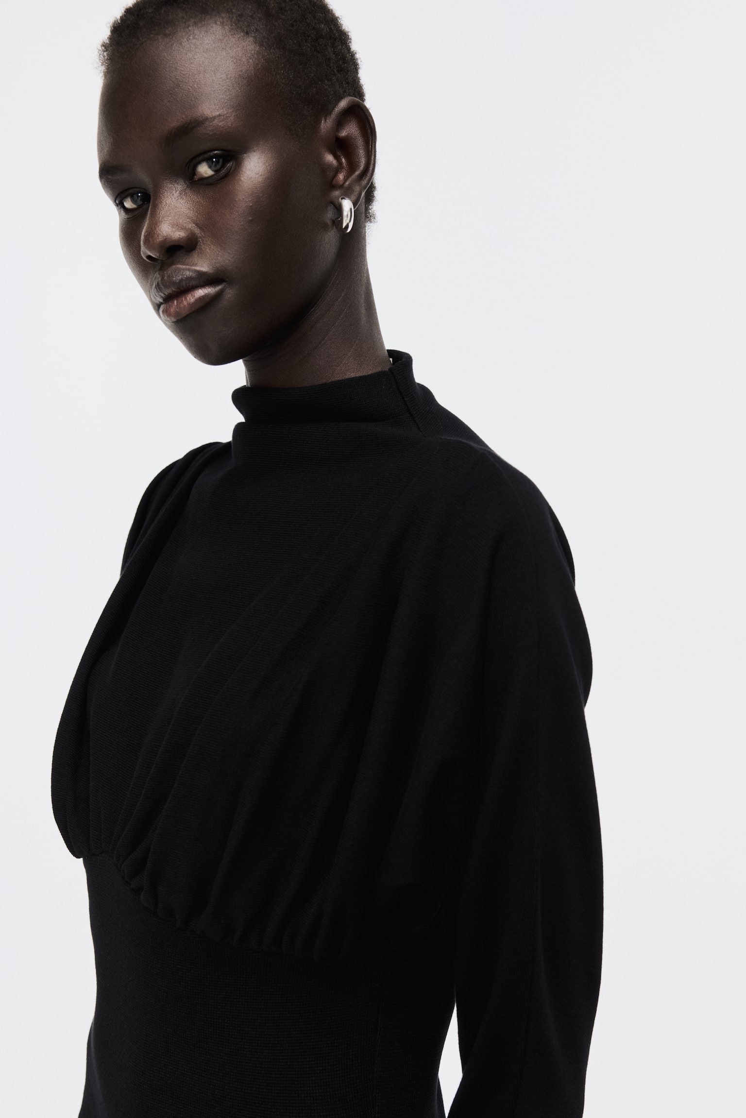 Женское платье H&M Gathered Mock Turtleneck, цвет: Чёрный — фото 3